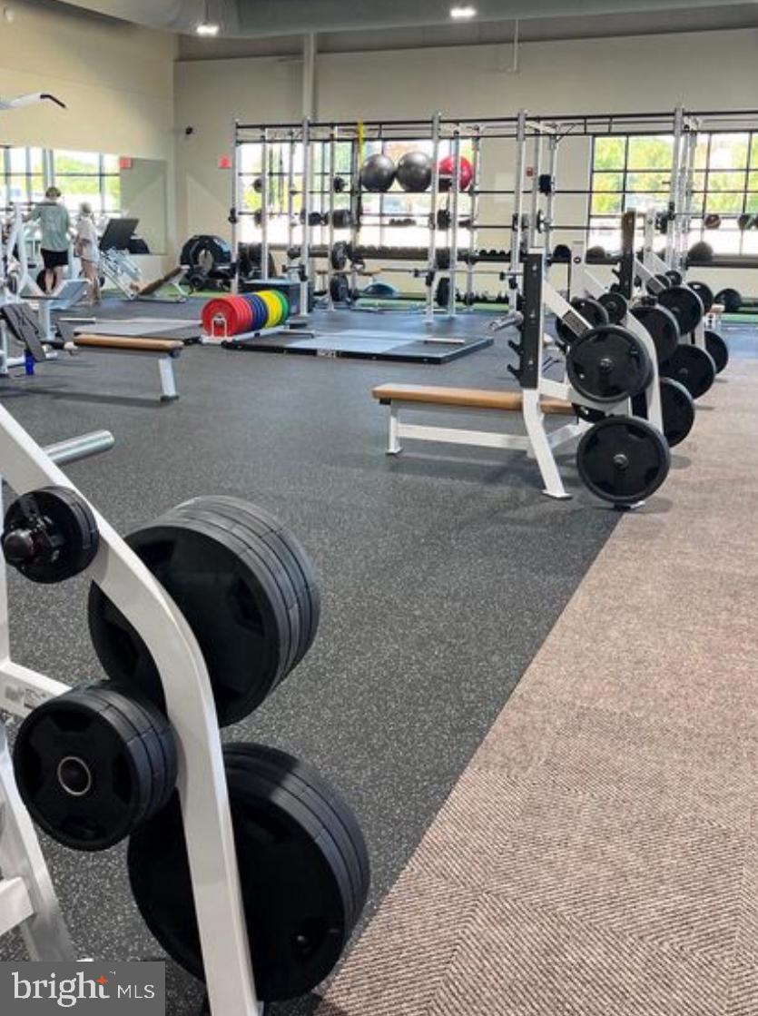 CENTREVILLE HEIGHTS - Residential