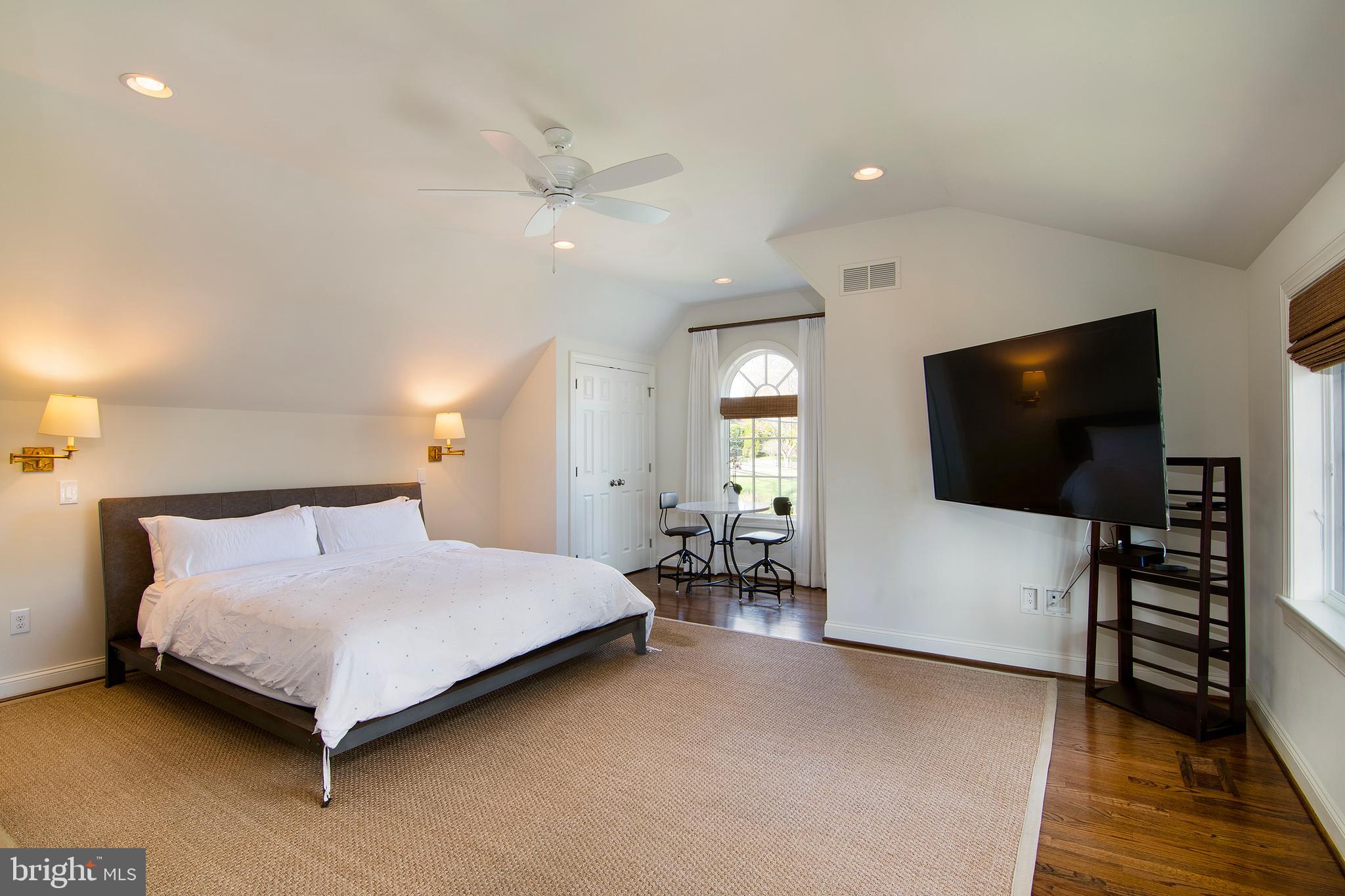 RADNOR WALK - Residential