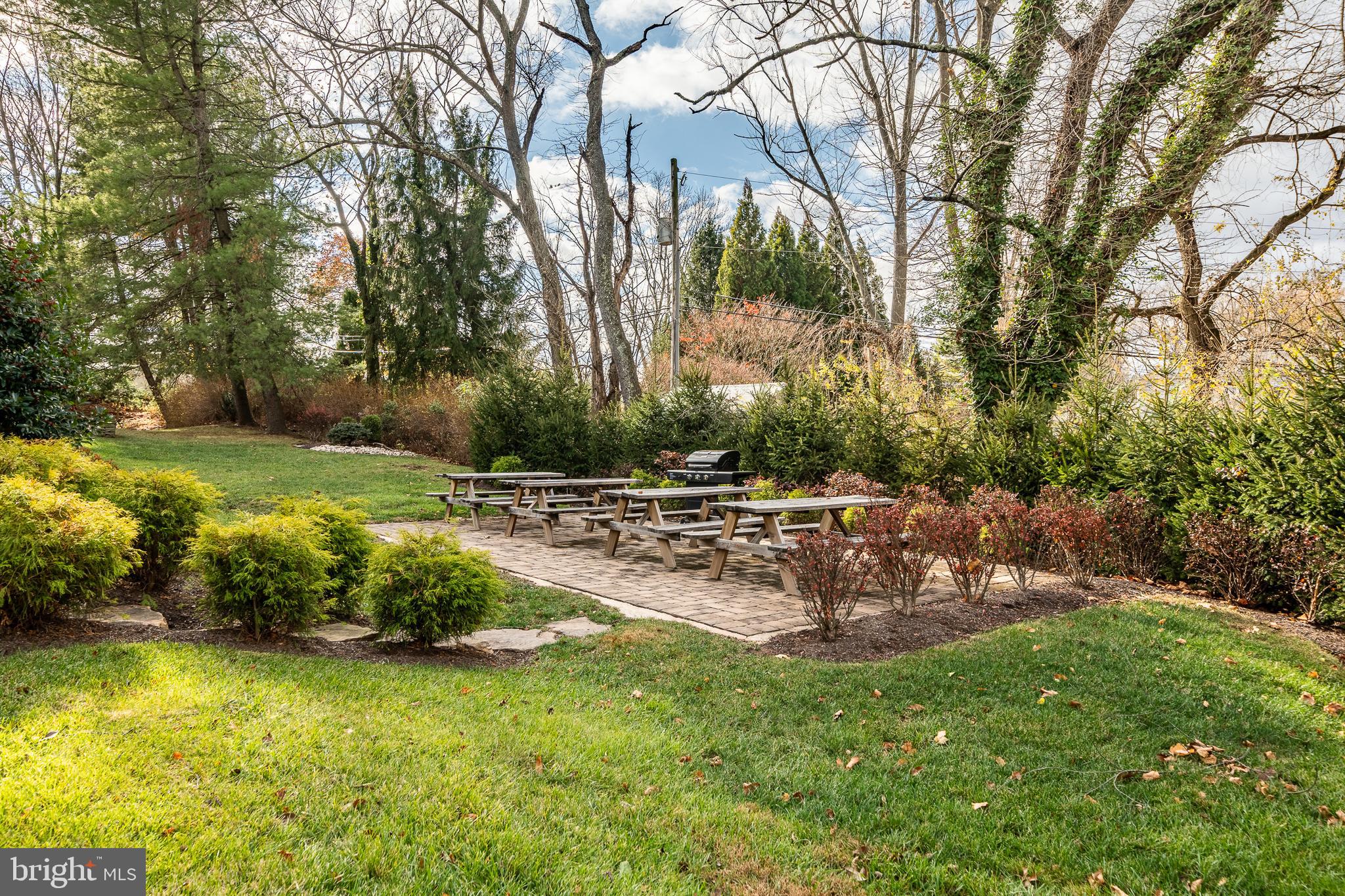 1288 VALLEY FORGE ROAD 90-91