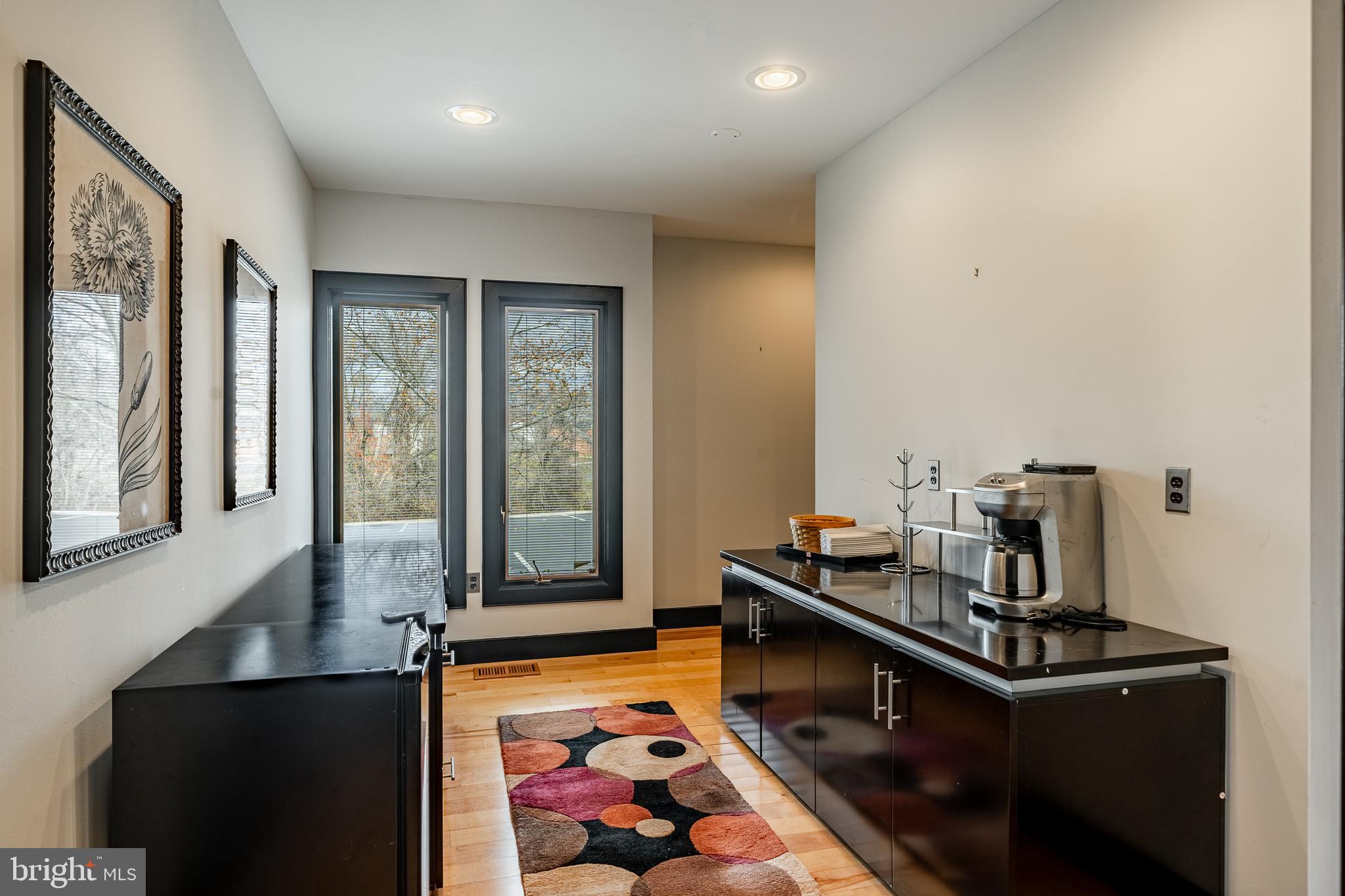 VALLEY FORGE COMMONS - Commercial Sale