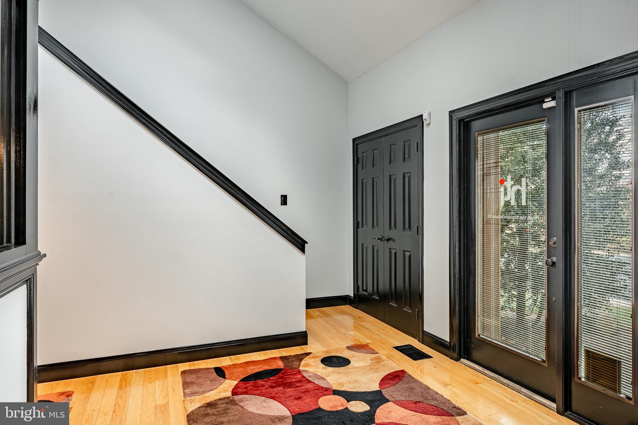 VALLEY FORGE COMMONS - Commercial Sale