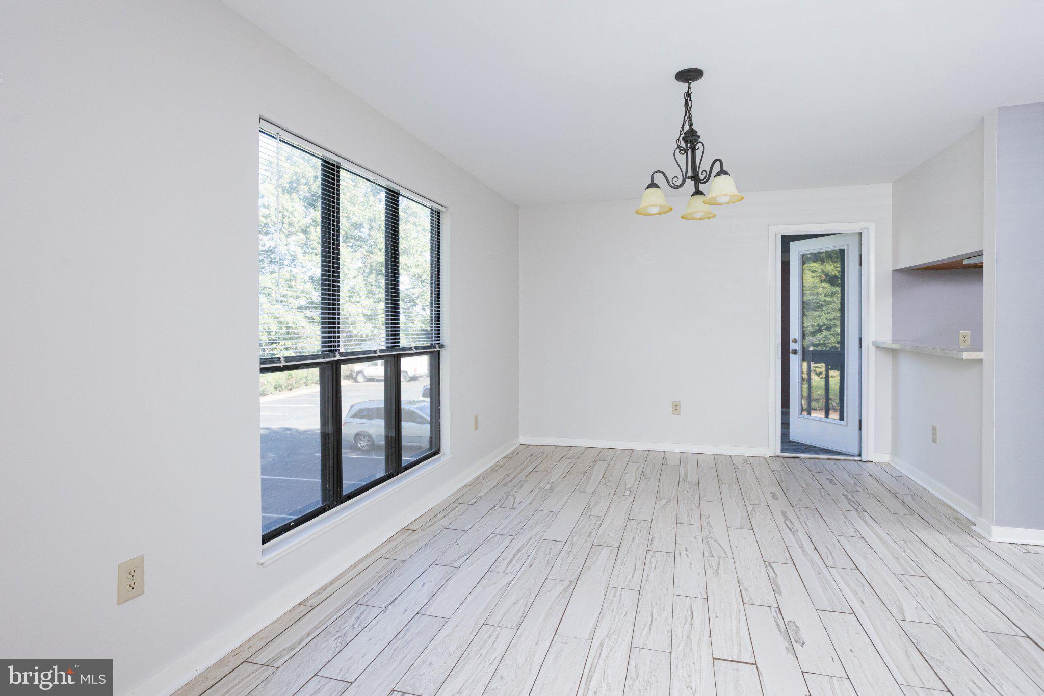 356 S PANTOPS DRIVE