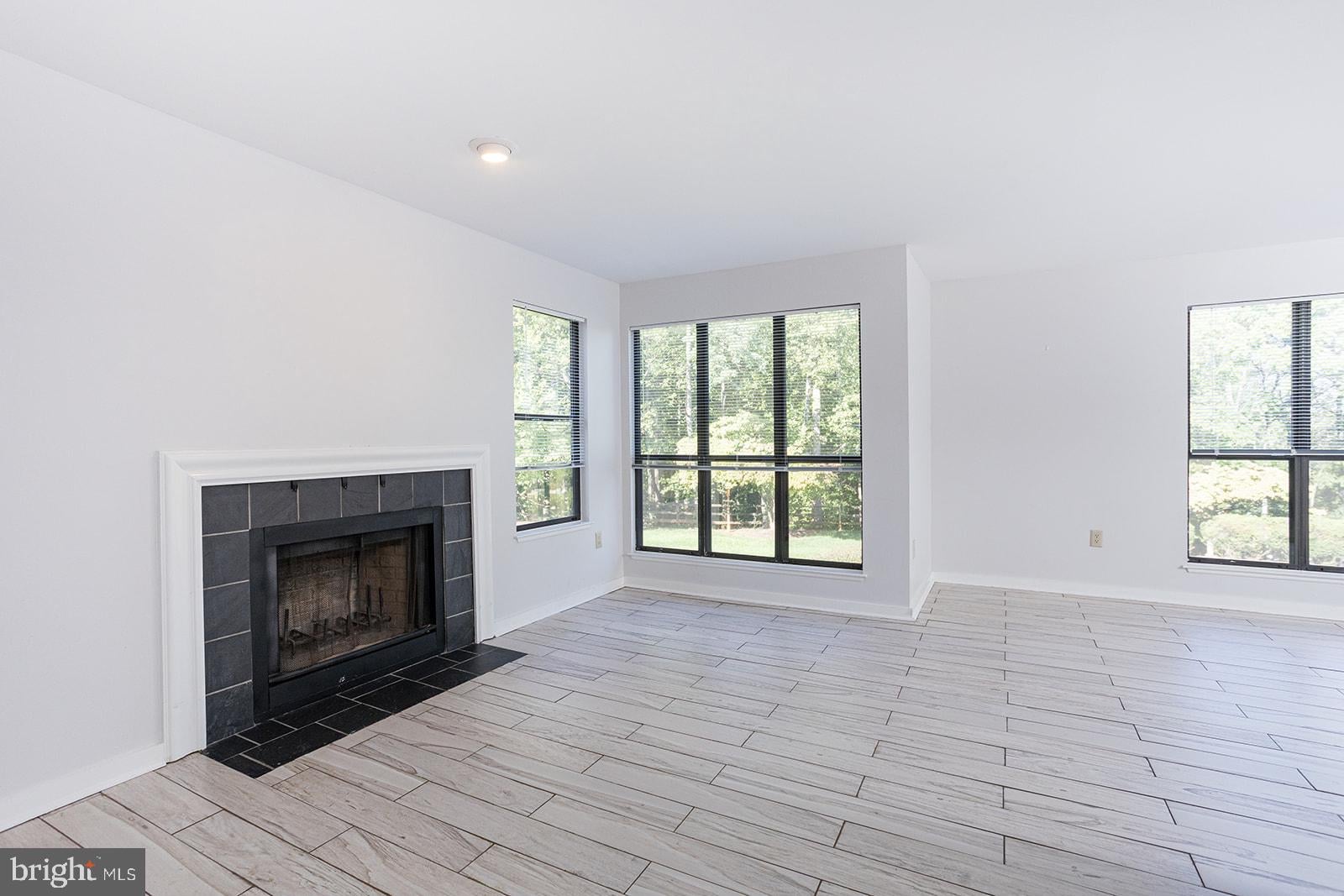 356 S PANTOPS DRIVE