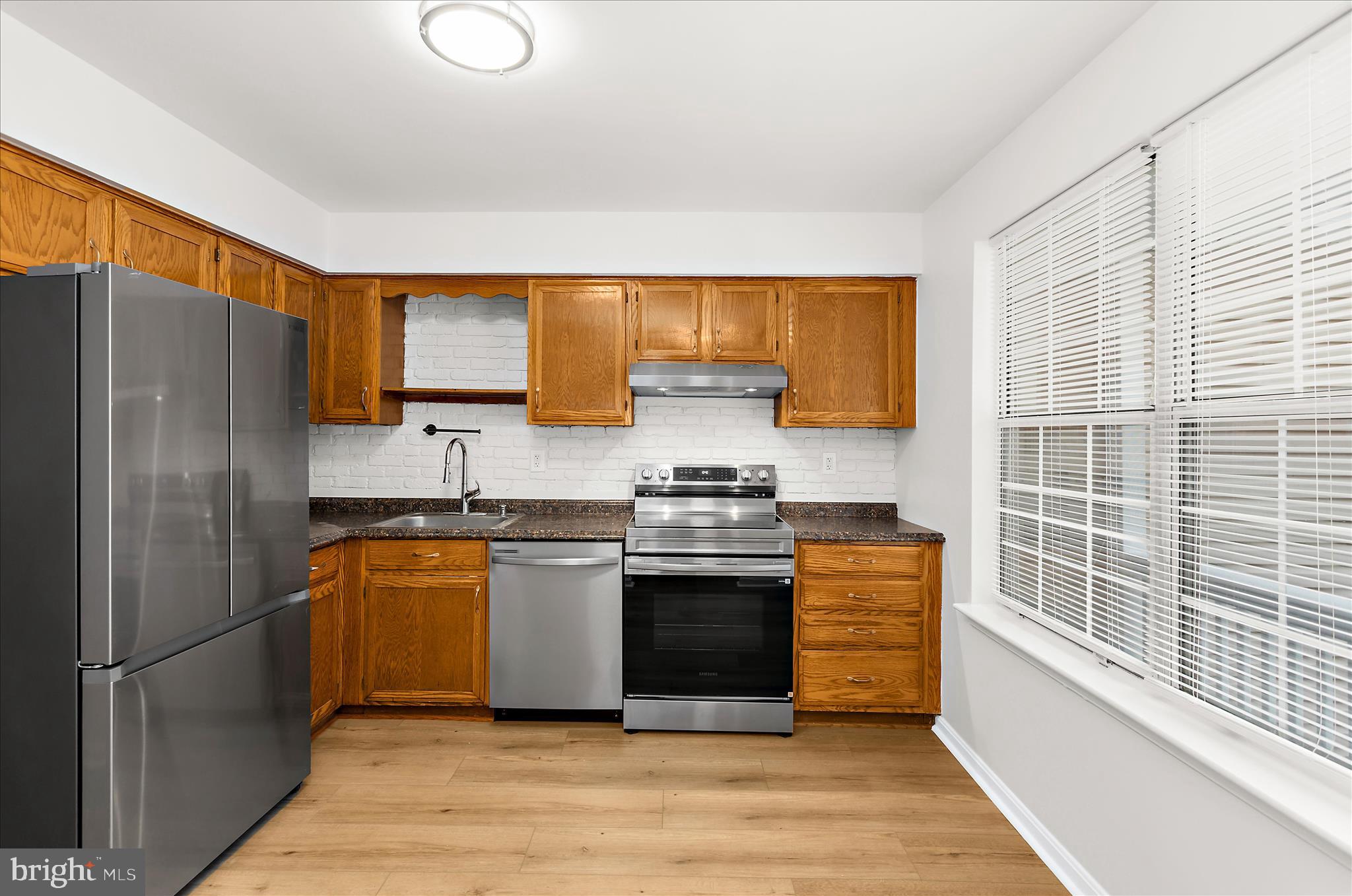 ULMSTEAD GARDENS - Residential