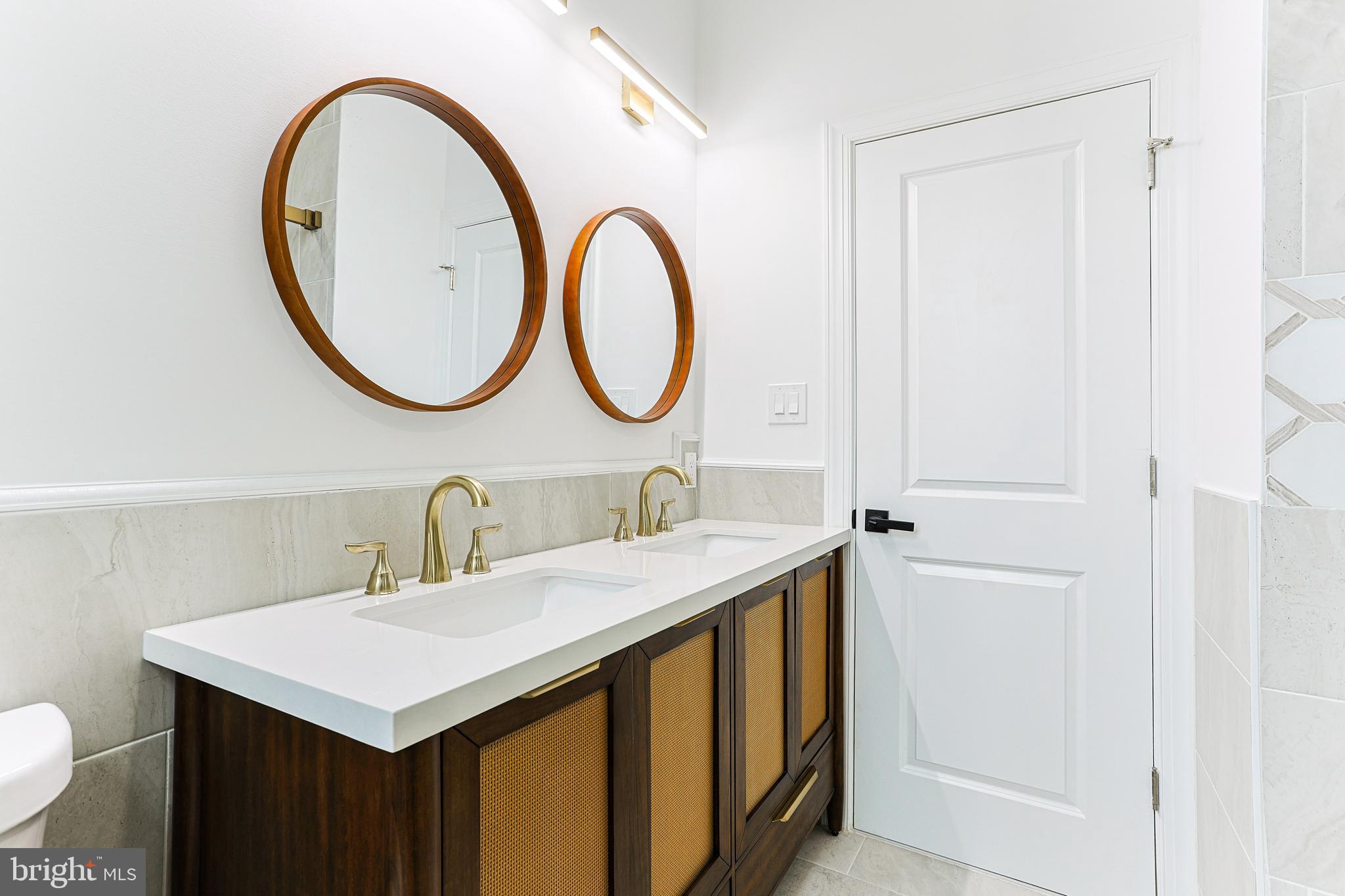 PHILADELPHIA - Residential