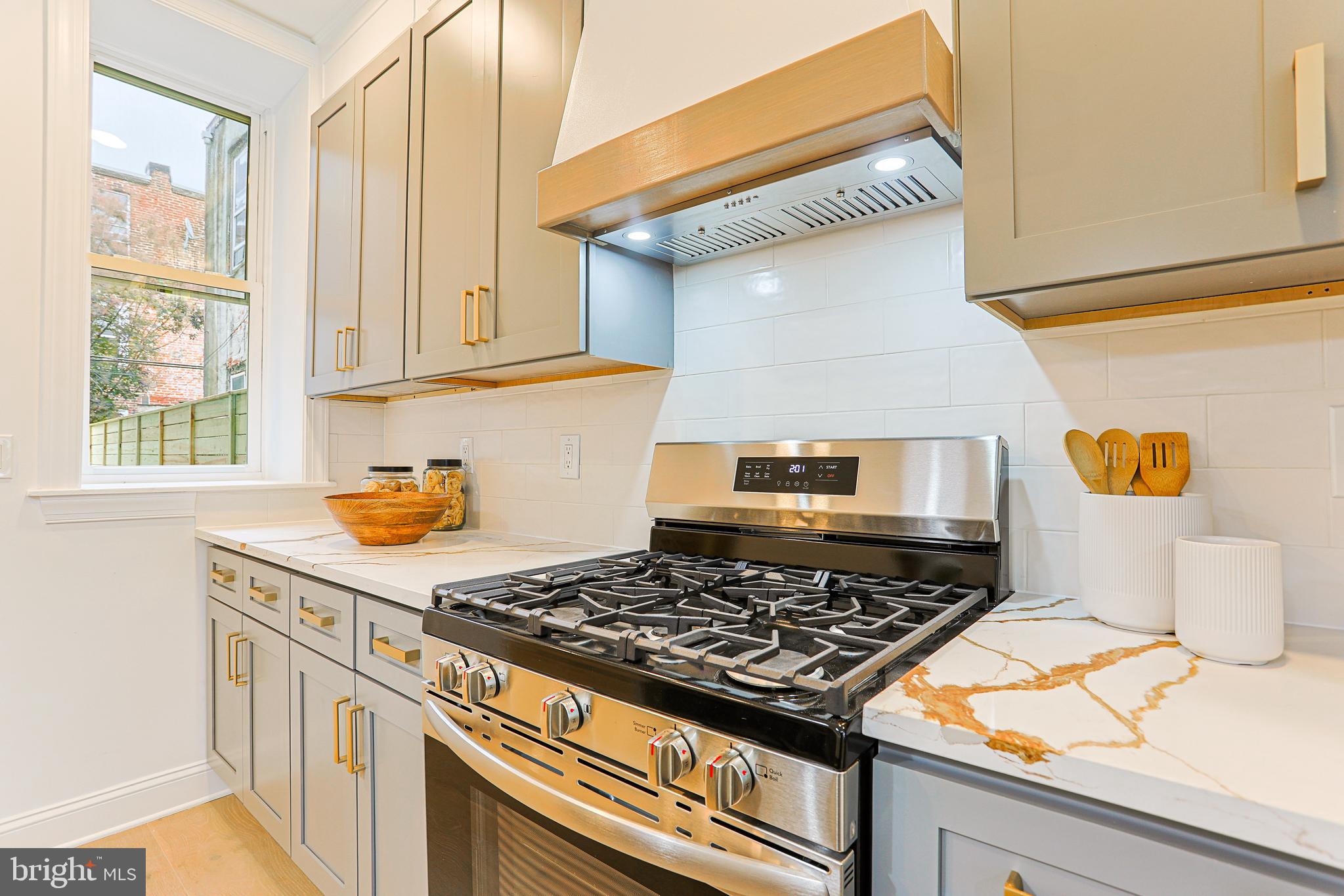 PHILADELPHIA - Residential