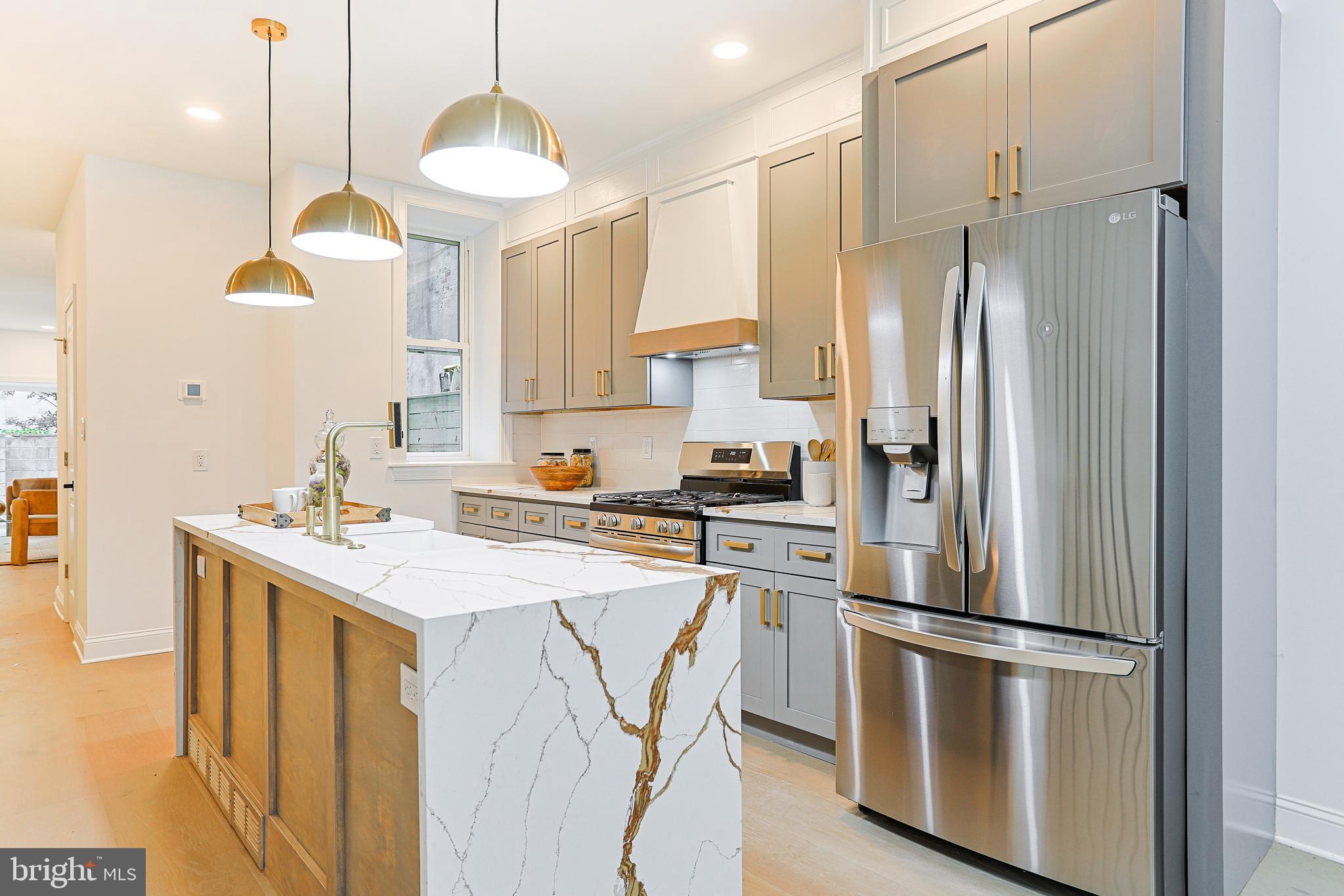 PHILADELPHIA - Residential