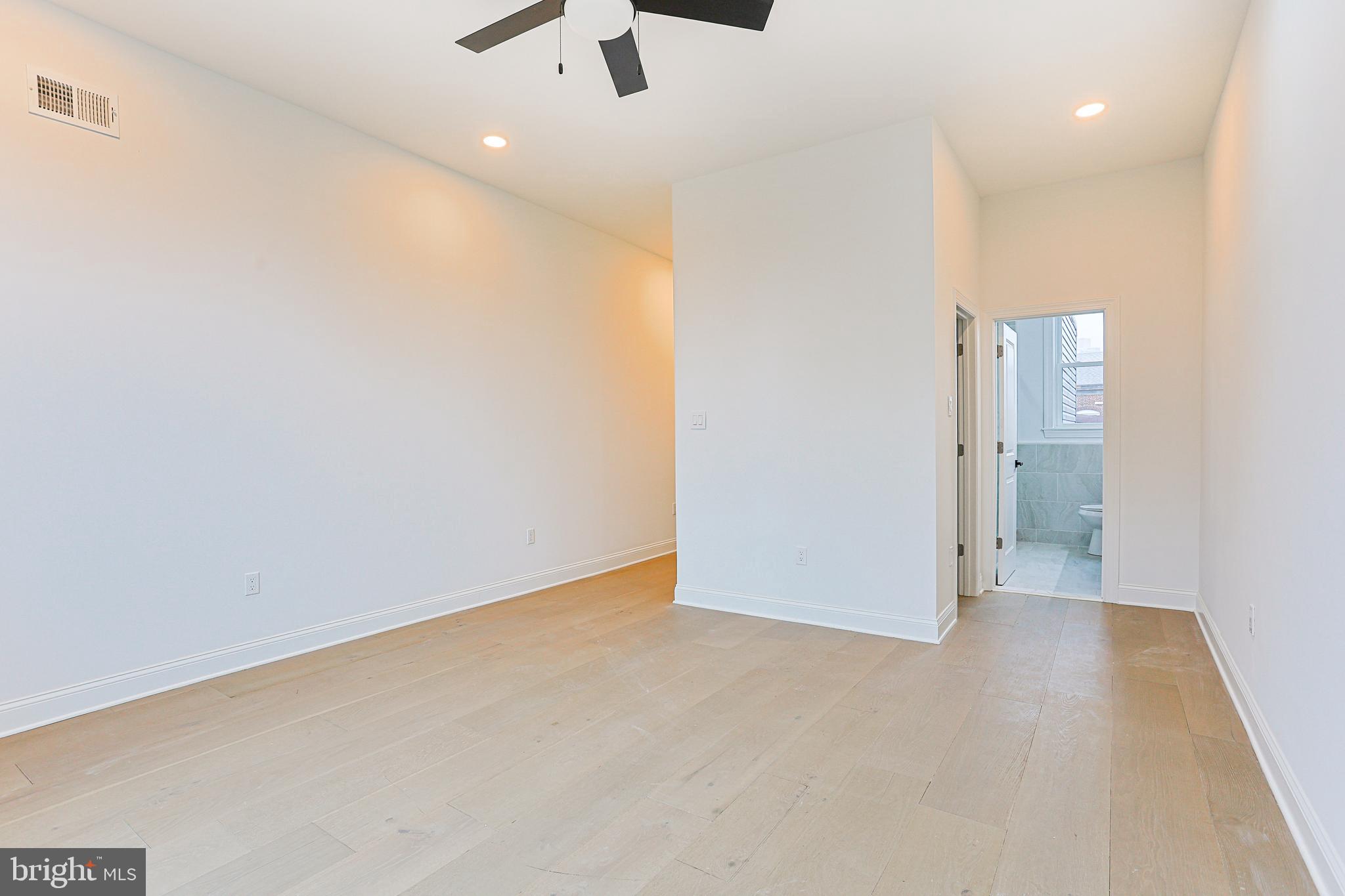 PHILADELPHIA - Residential