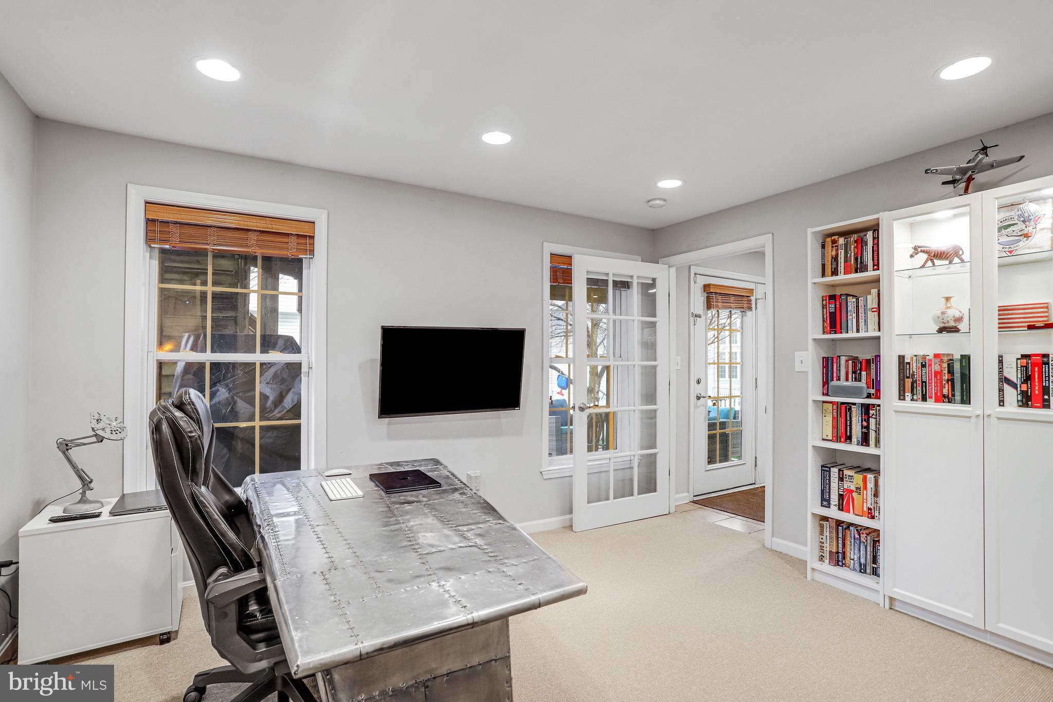 BROADLANDS - Residential