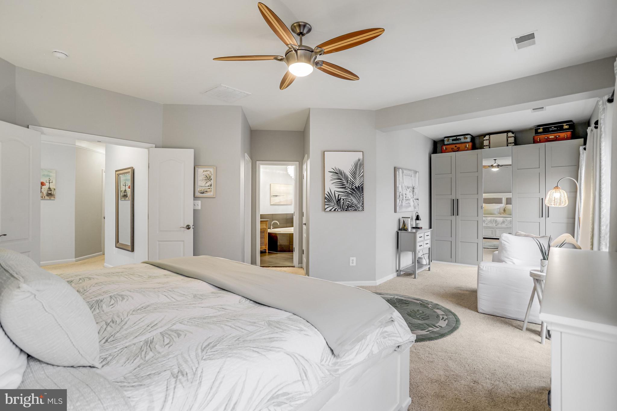 BROADLANDS - Residential