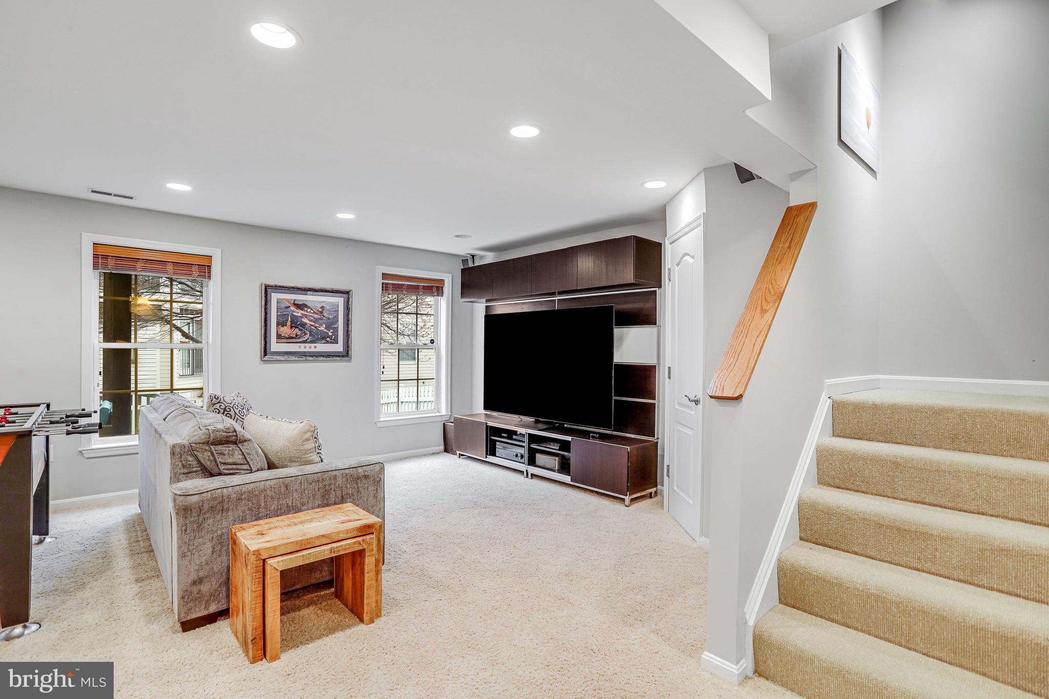 BROADLANDS - Residential