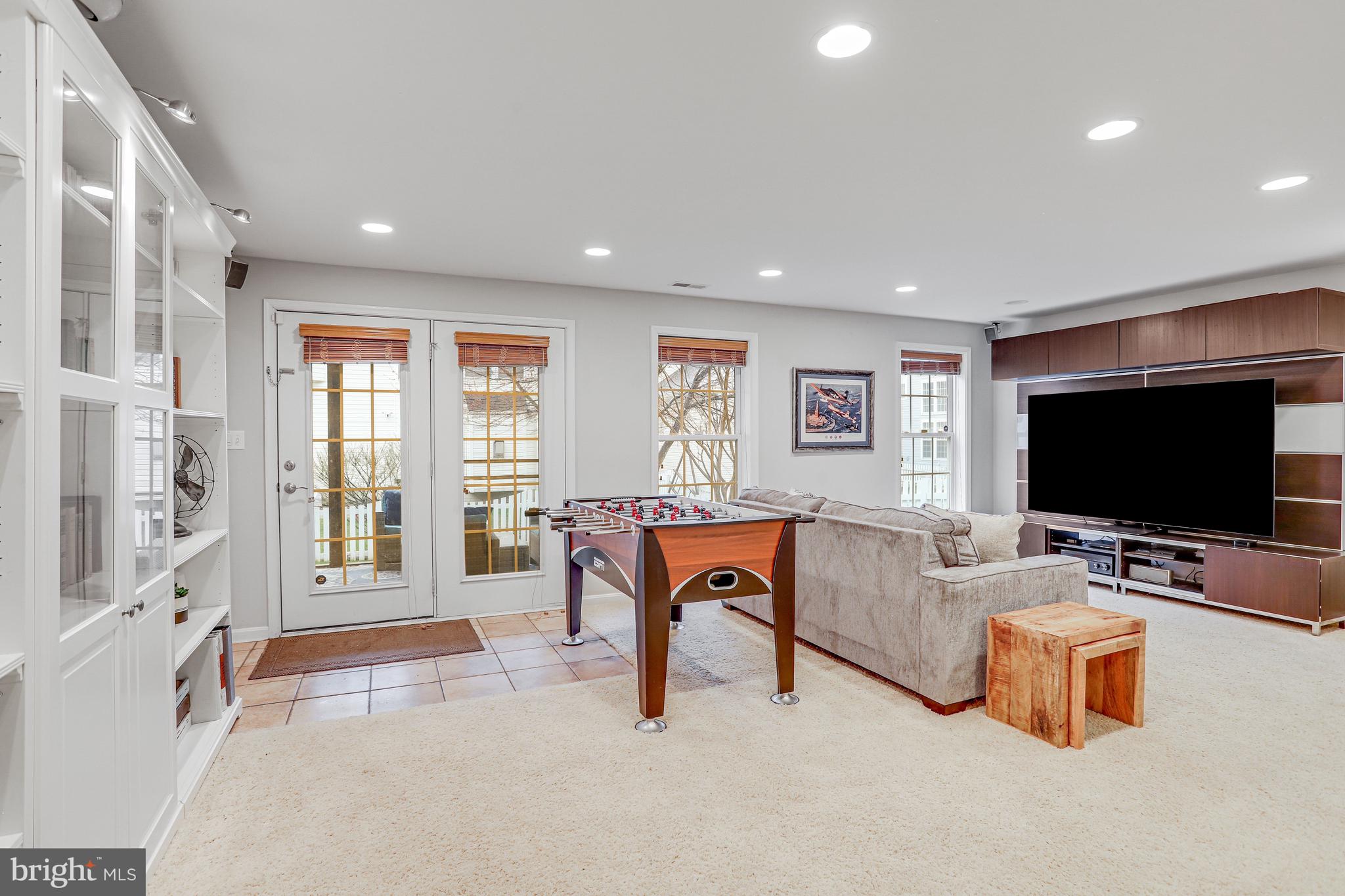 BROADLANDS - Residential