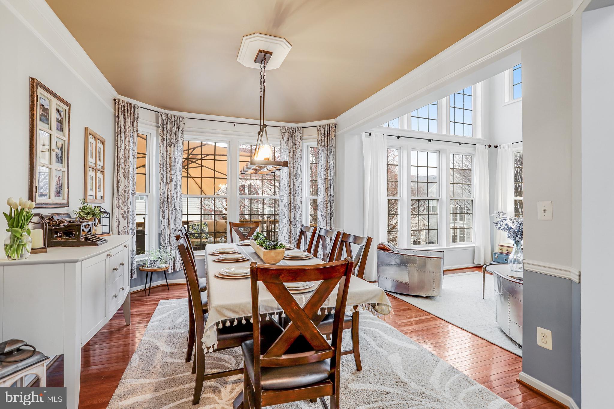 BROADLANDS - Residential