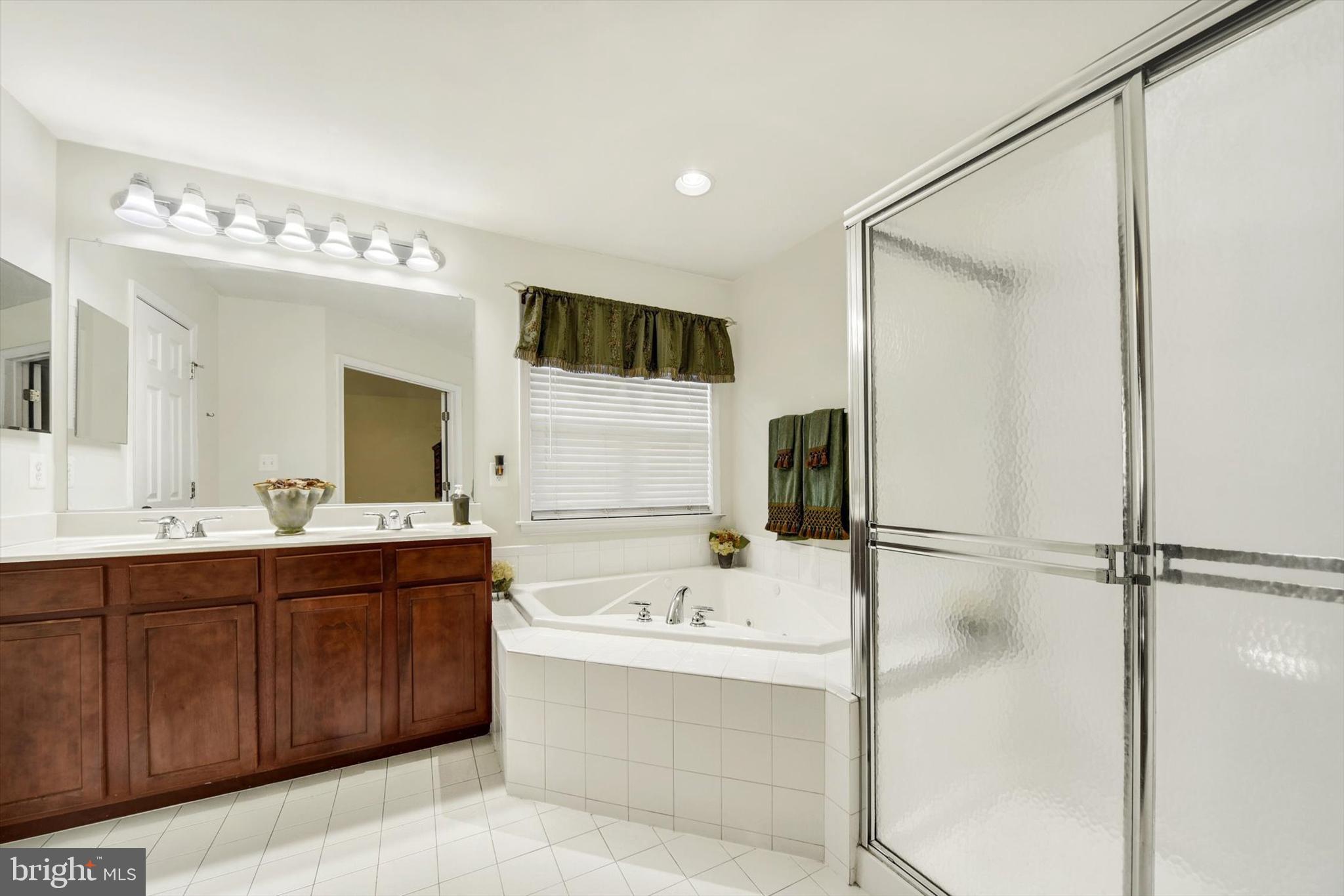 COKESBURY MANOR - Residential