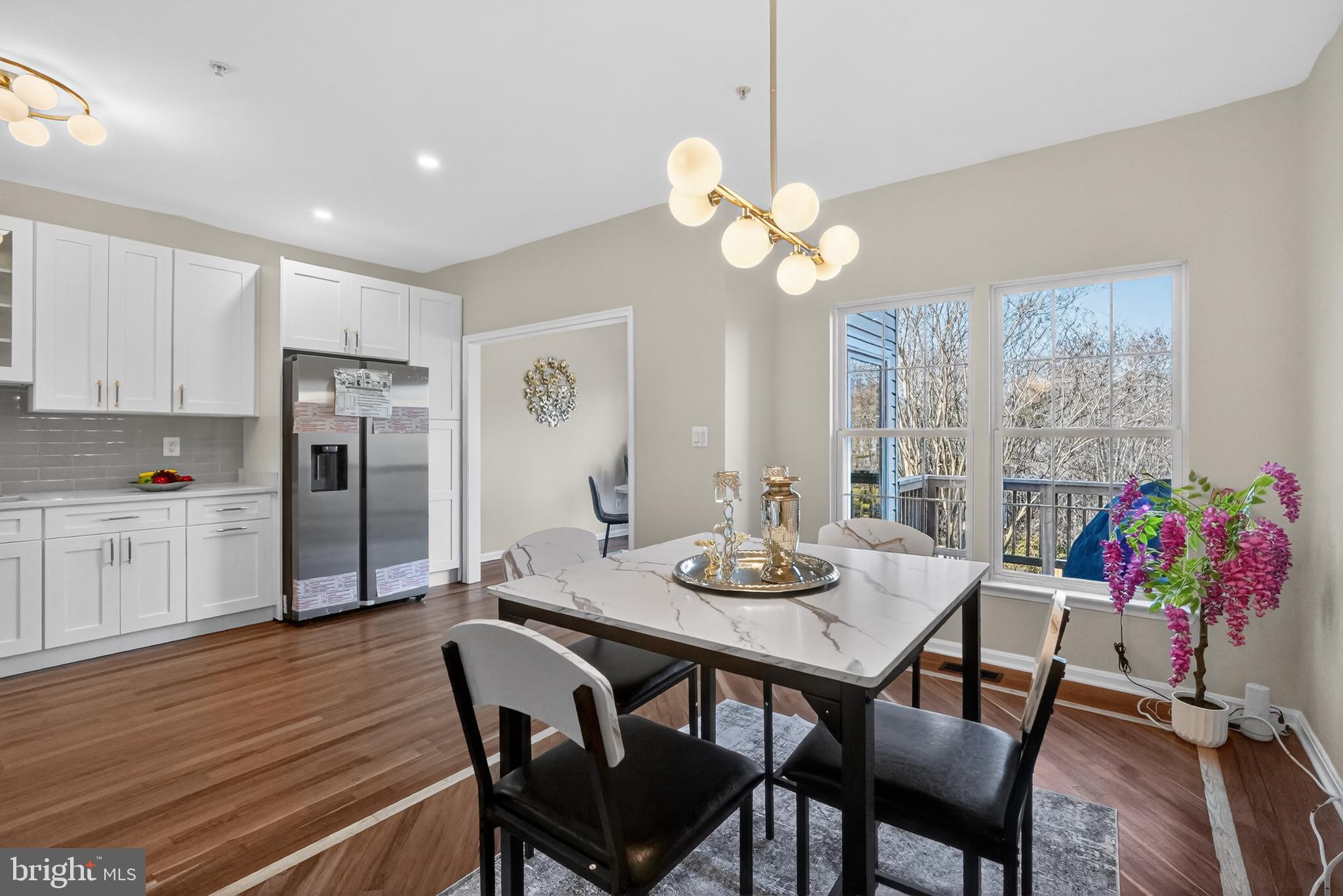 MILESTONE TOWNHOUSES - Residential