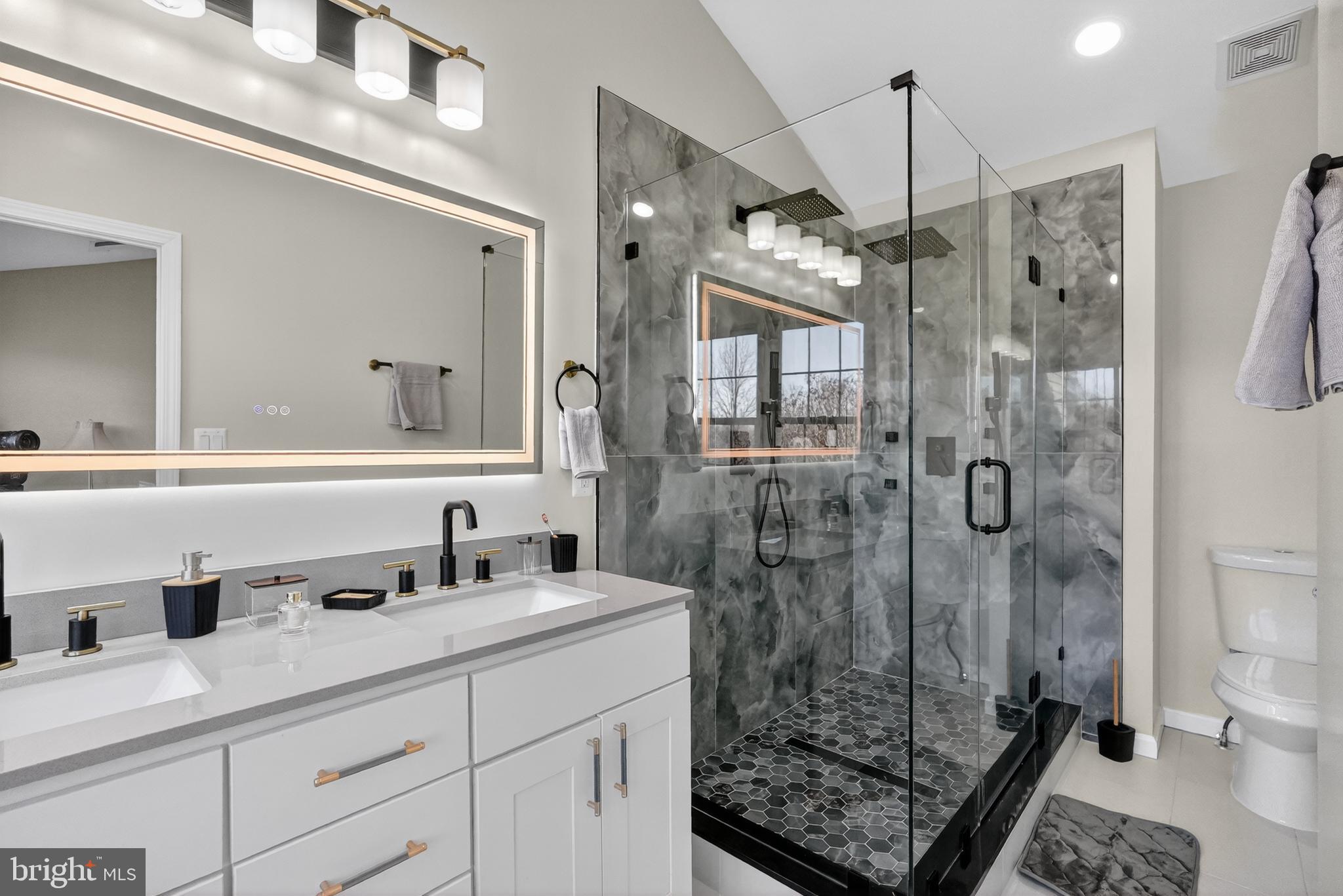 MILESTONE TOWNHOUSES - Residential