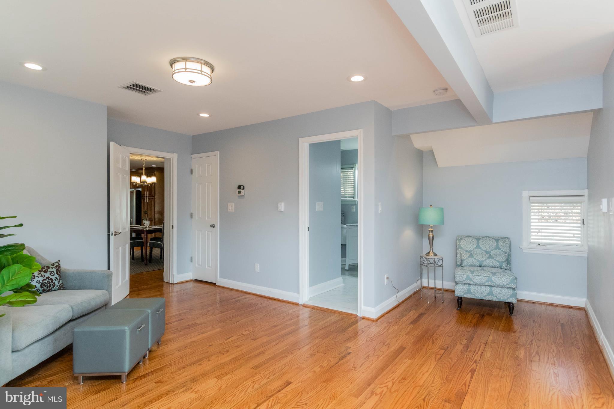 HAMPTON - Residential