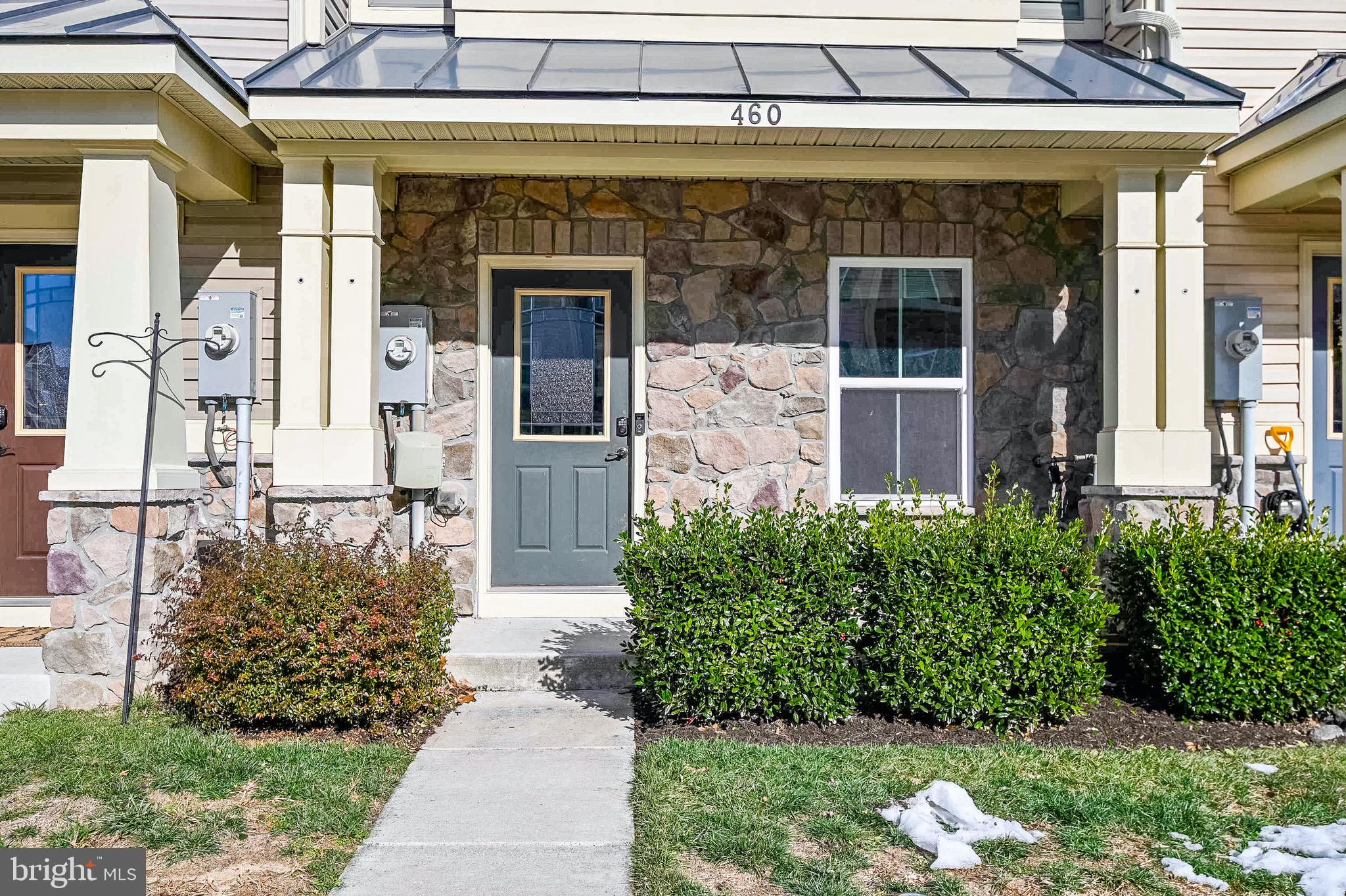 CREEKSIDE VILLAGE AT TANYARD SPRINGS - Residential Lease