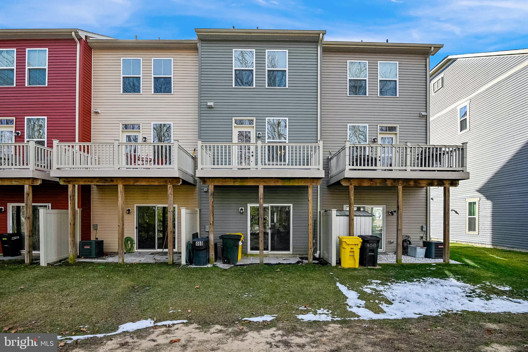 CREEKSIDE VILLAGE AT TANYARD SPRINGS - Residential Lease