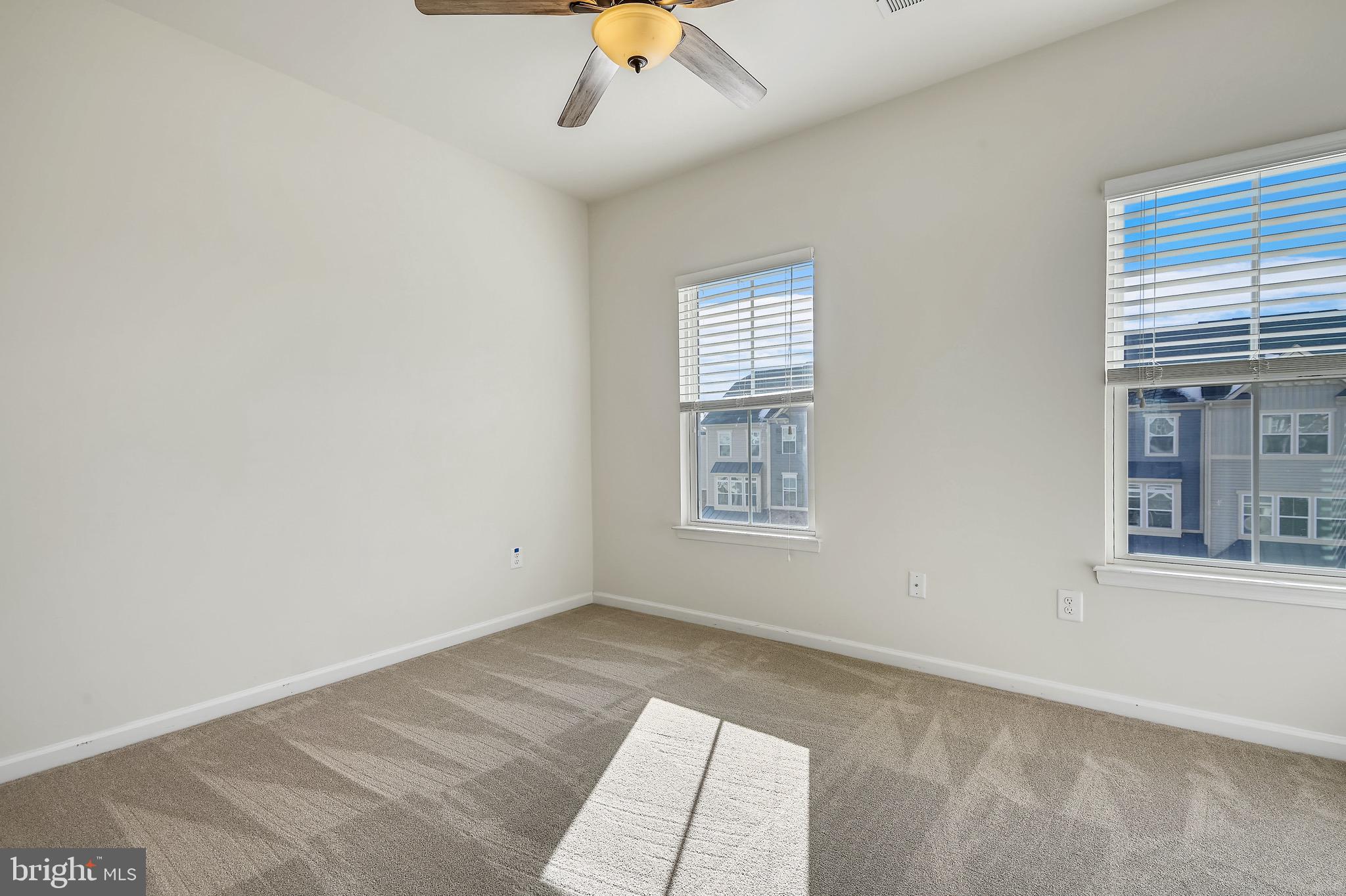 CREEKSIDE VILLAGE AT TANYARD SPRINGS - Residential Lease