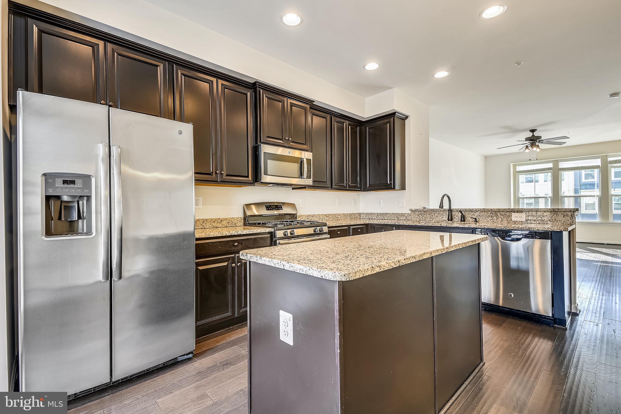 CREEKSIDE VILLAGE AT TANYARD SPRINGS - Residential Lease