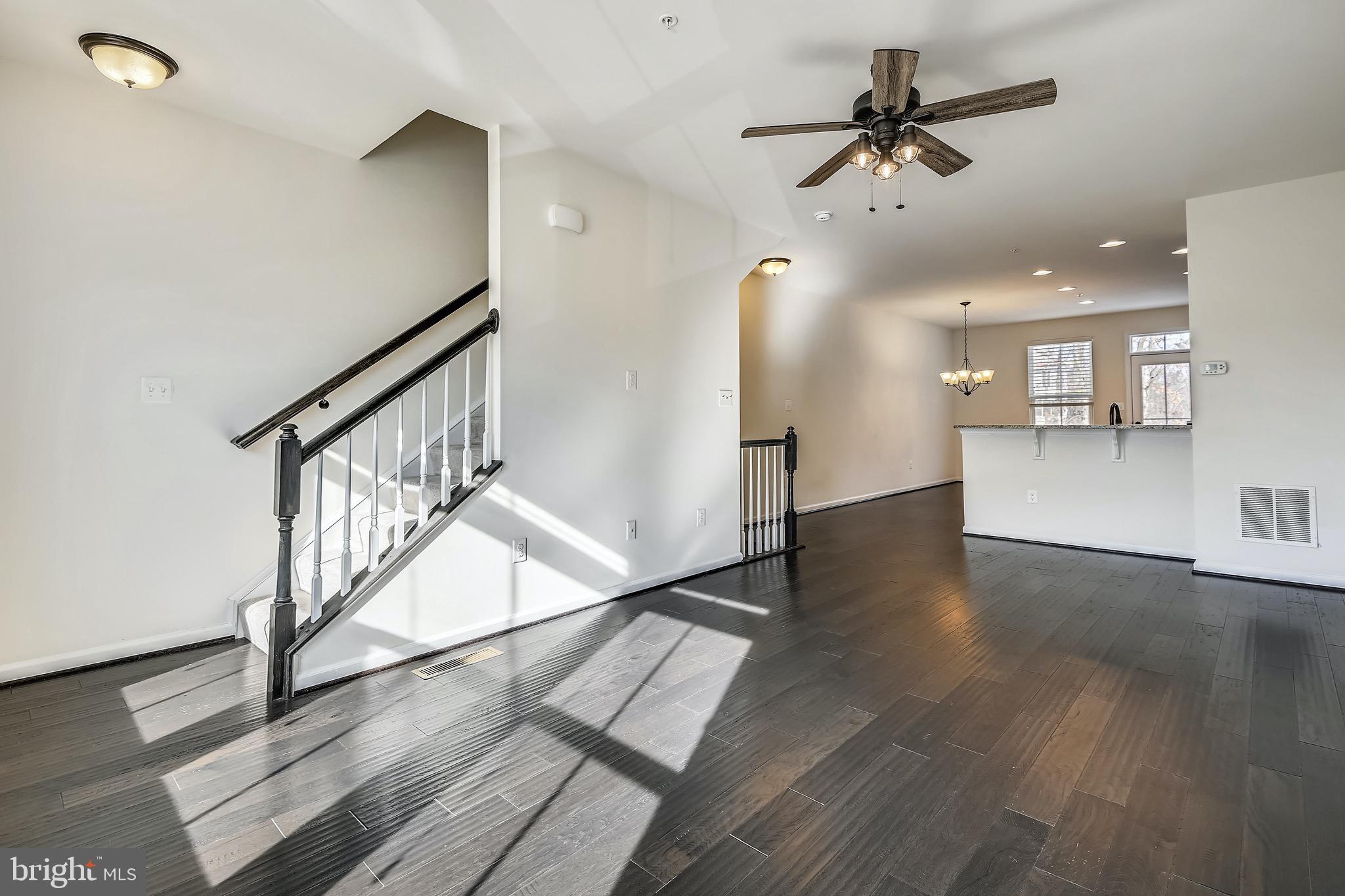 CREEKSIDE VILLAGE AT TANYARD SPRINGS - Residential Lease