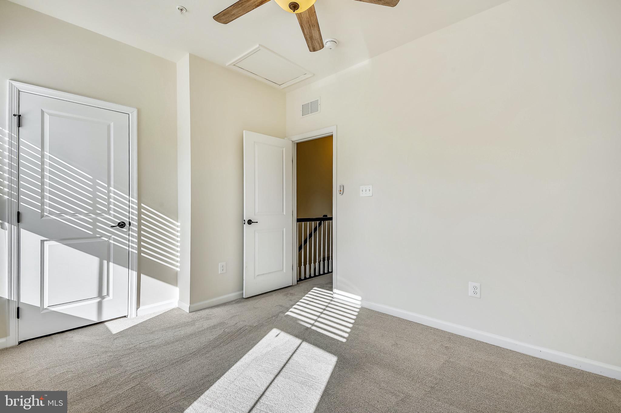 CREEKSIDE VILLAGE AT TANYARD SPRINGS - Residential Lease