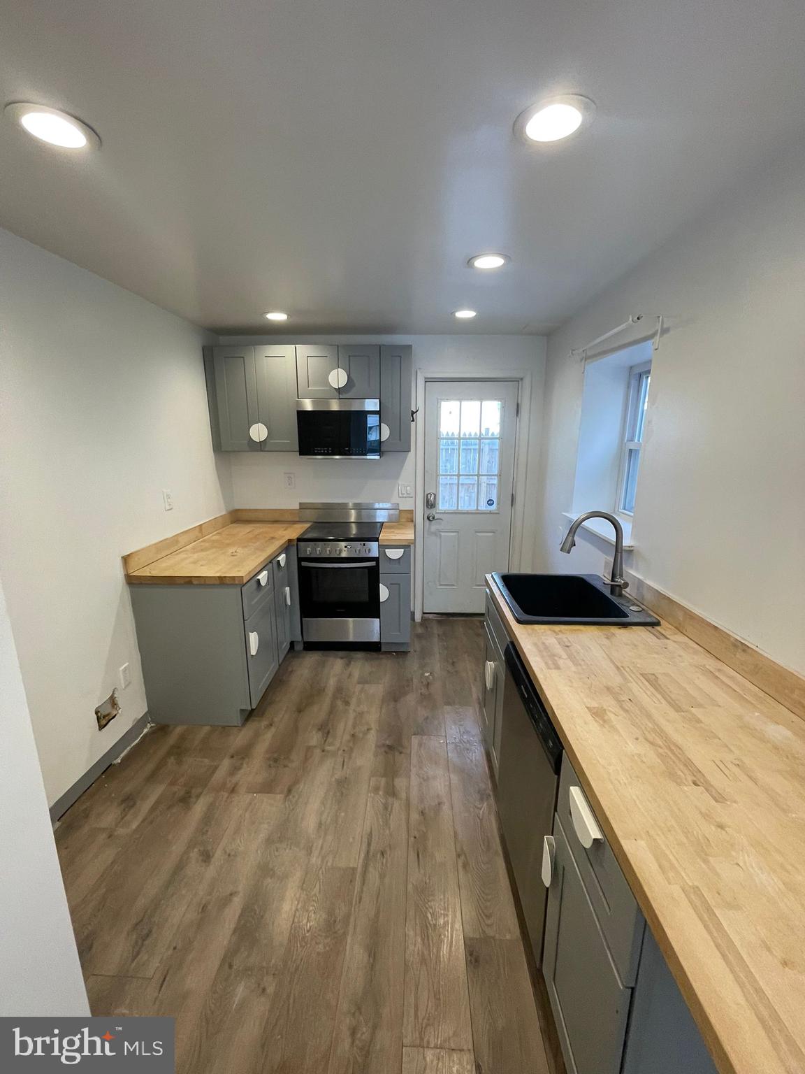 MILL CREEK - Residential