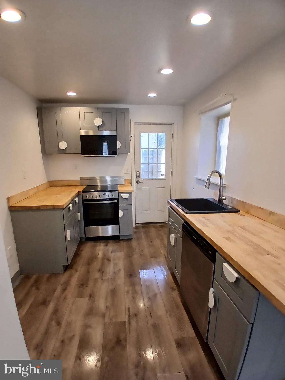 MILL CREEK - Residential