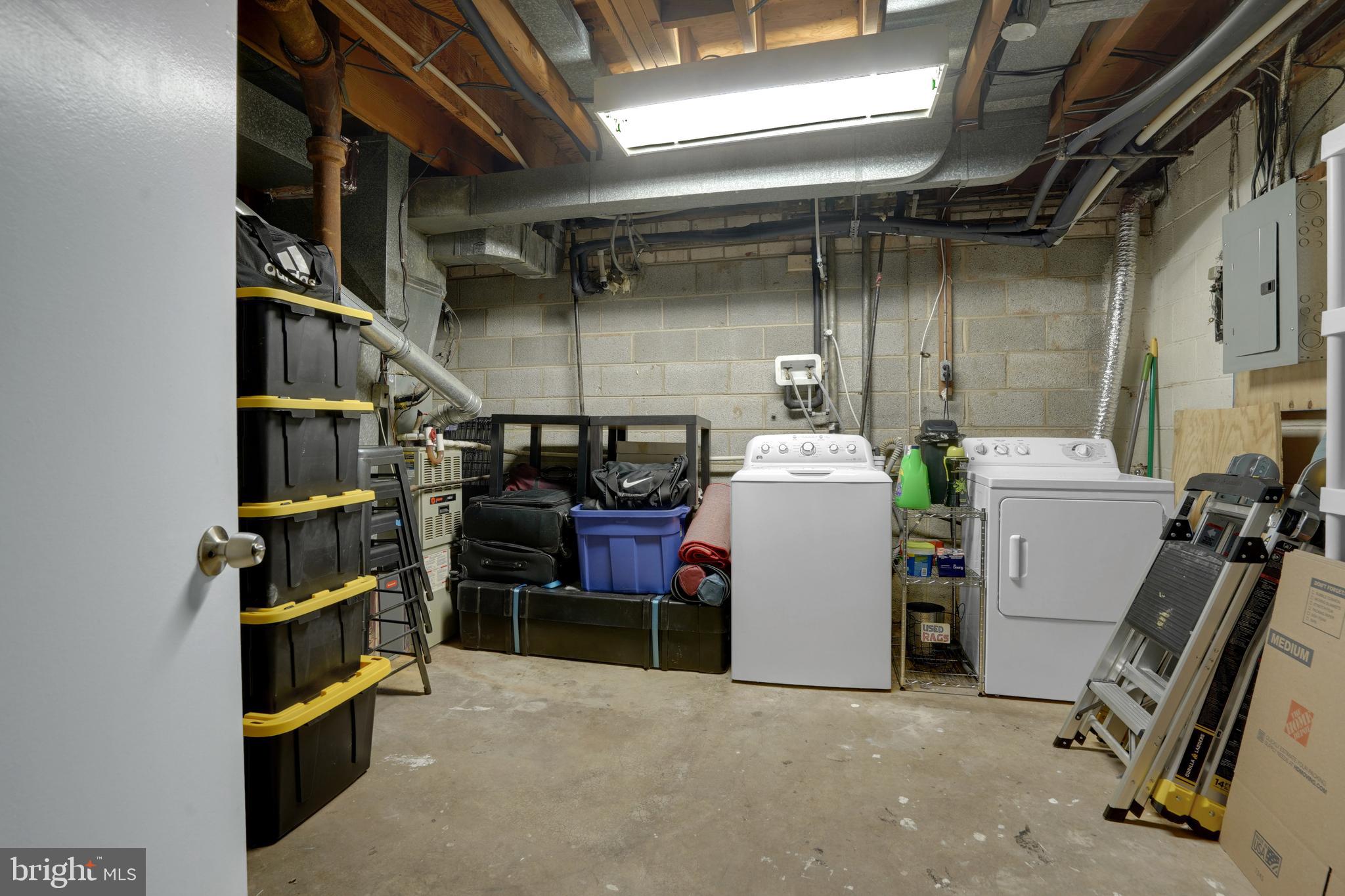 PLYMOUTH GARDENS - Residential