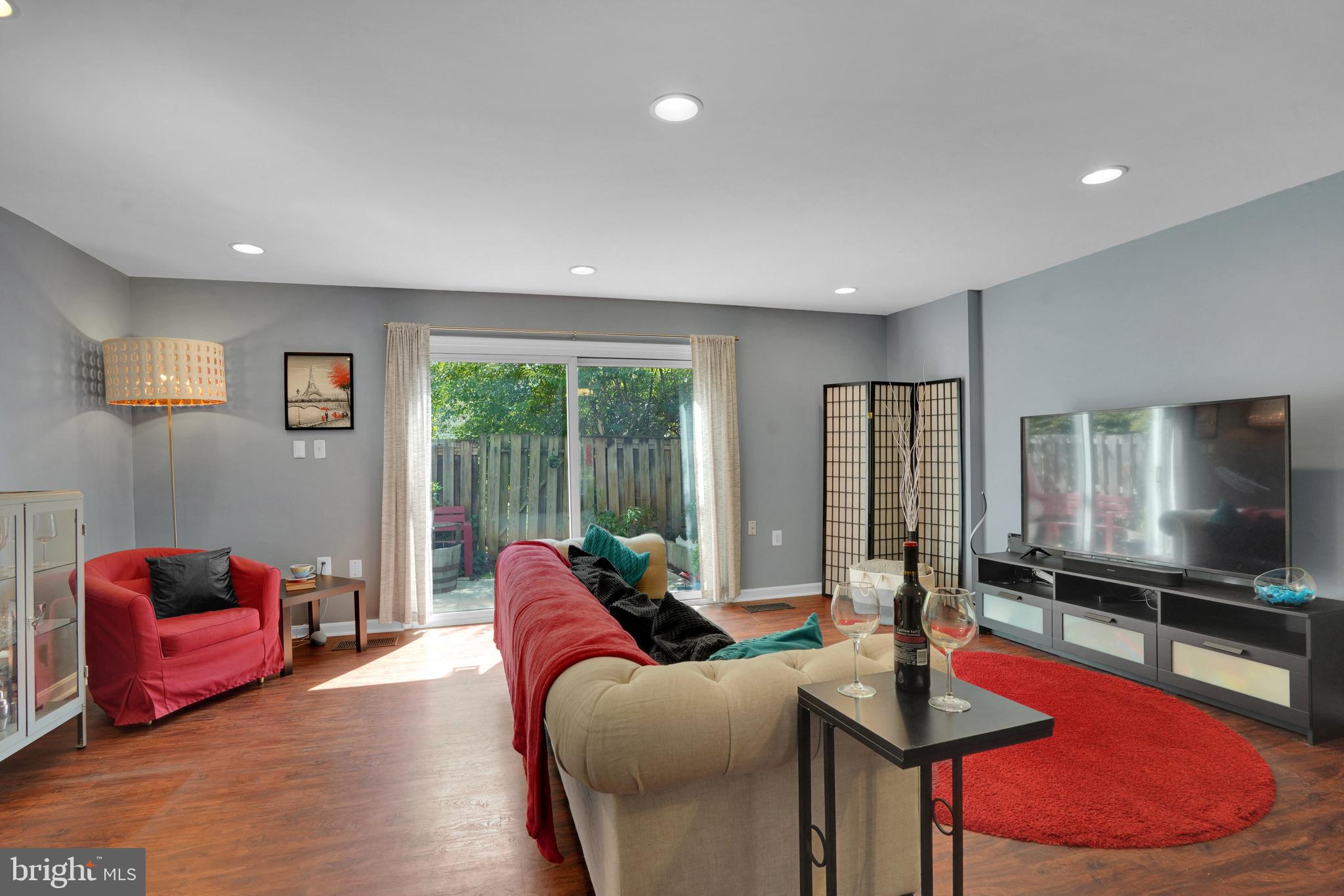 PLYMOUTH GARDENS - Residential