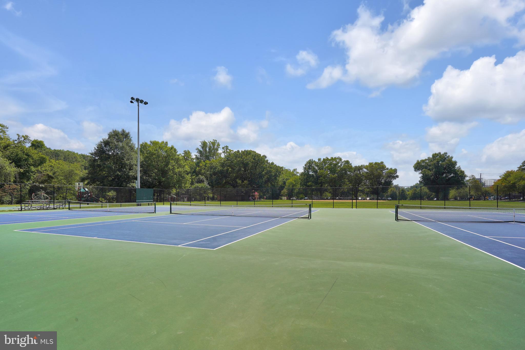 PLYMOUTH GARDENS - Residential