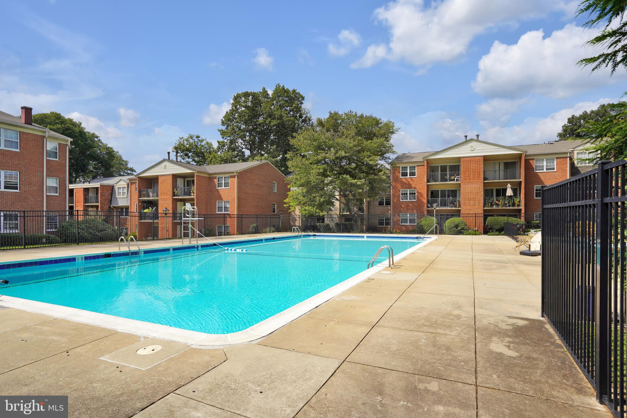 PLYMOUTH GARDENS - Residential