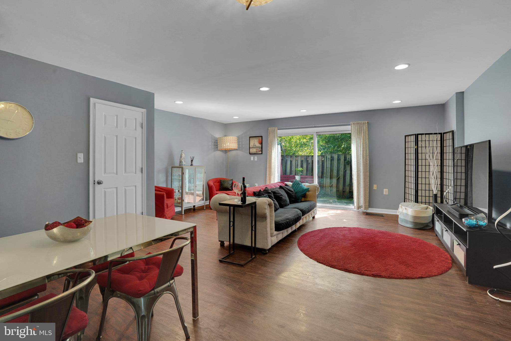 PLYMOUTH GARDENS - Residential