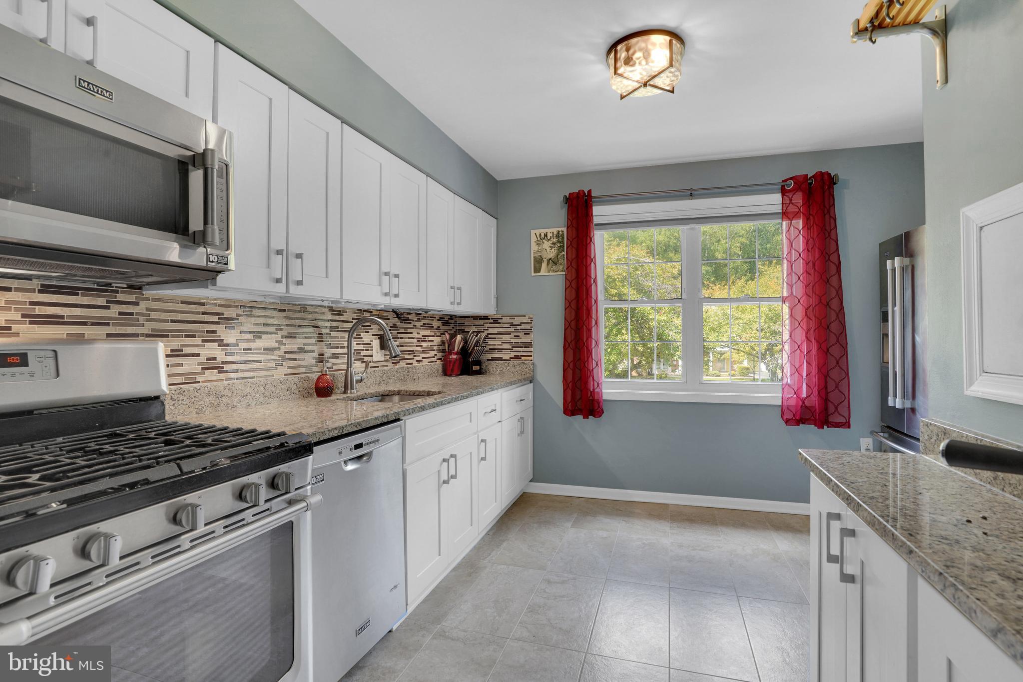 PLYMOUTH GARDENS - Residential