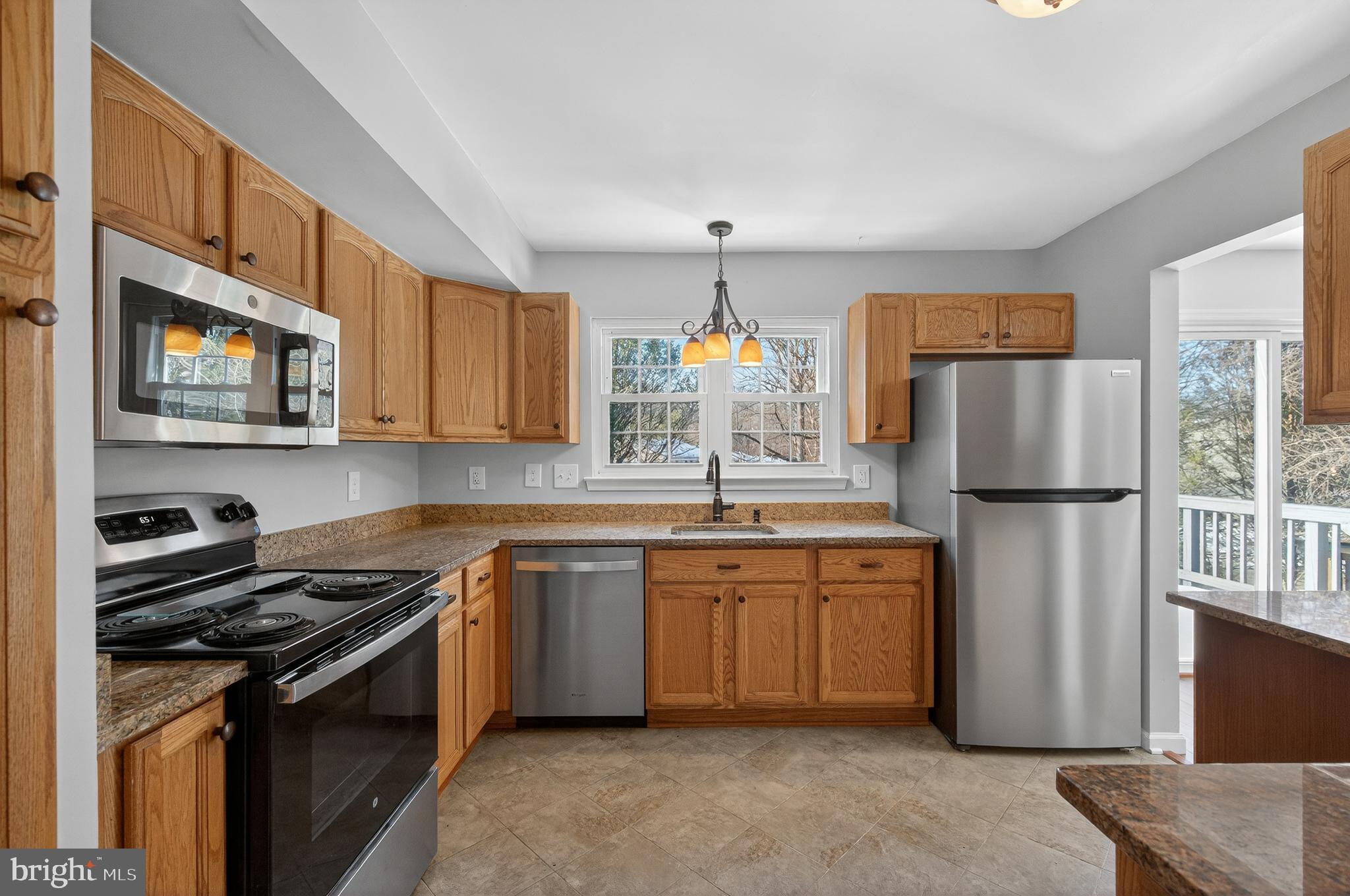 5808 BUNKER WOODS LANE