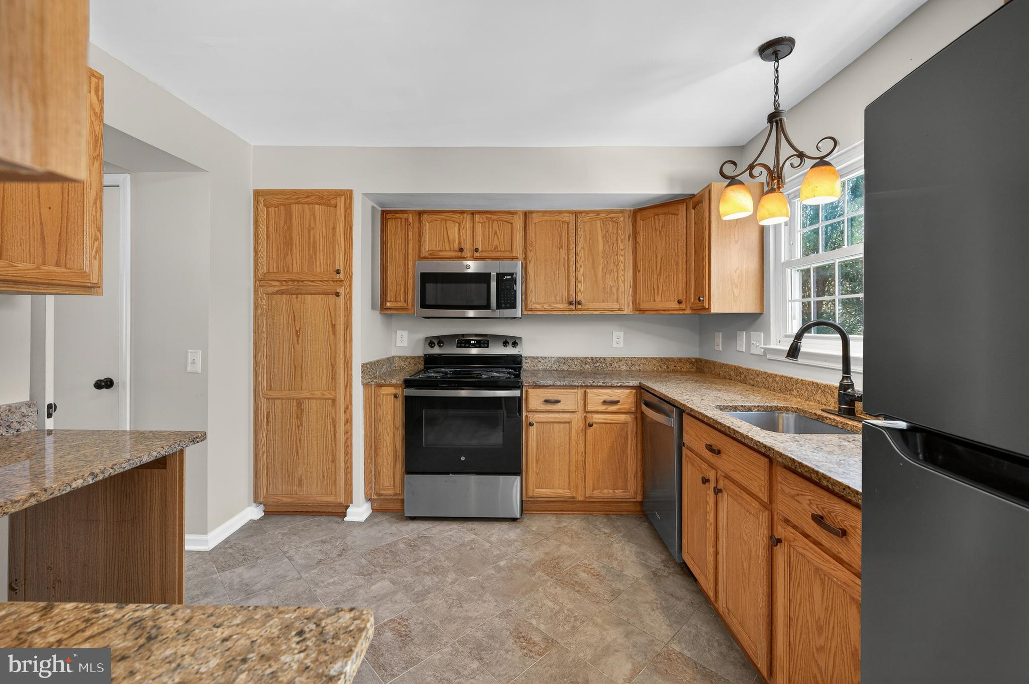 5808 BUNKER WOODS LANE