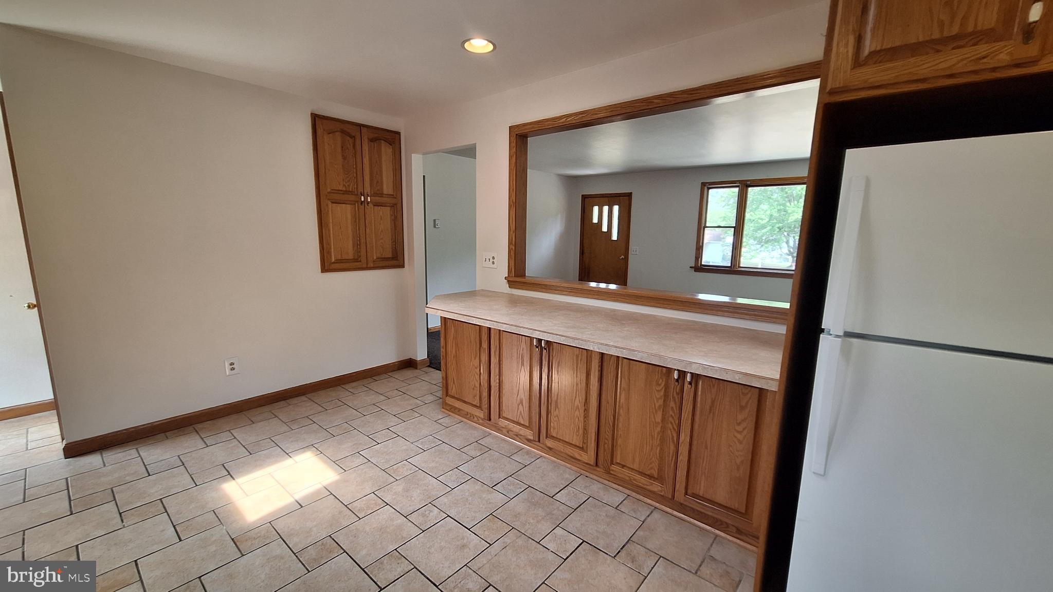 CRESAPTOWN - Residential