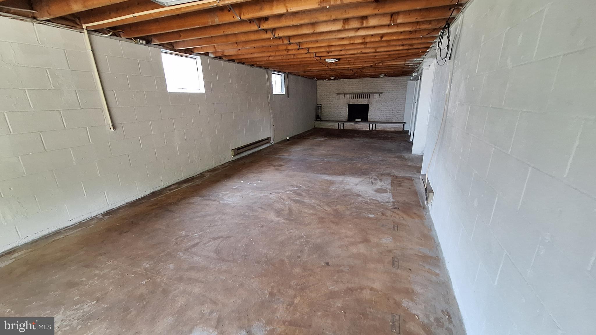 CRESAPTOWN - Residential