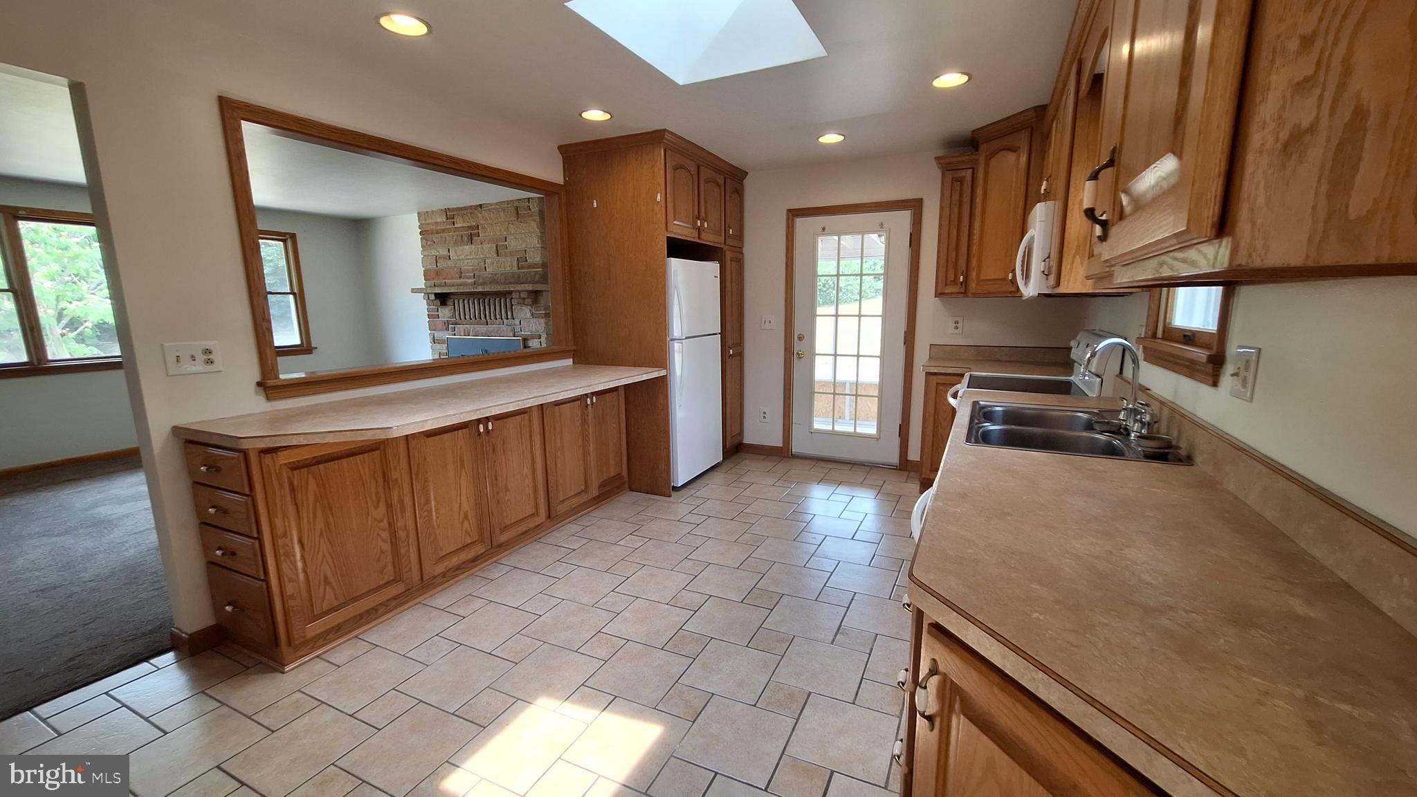 CRESAPTOWN - Residential