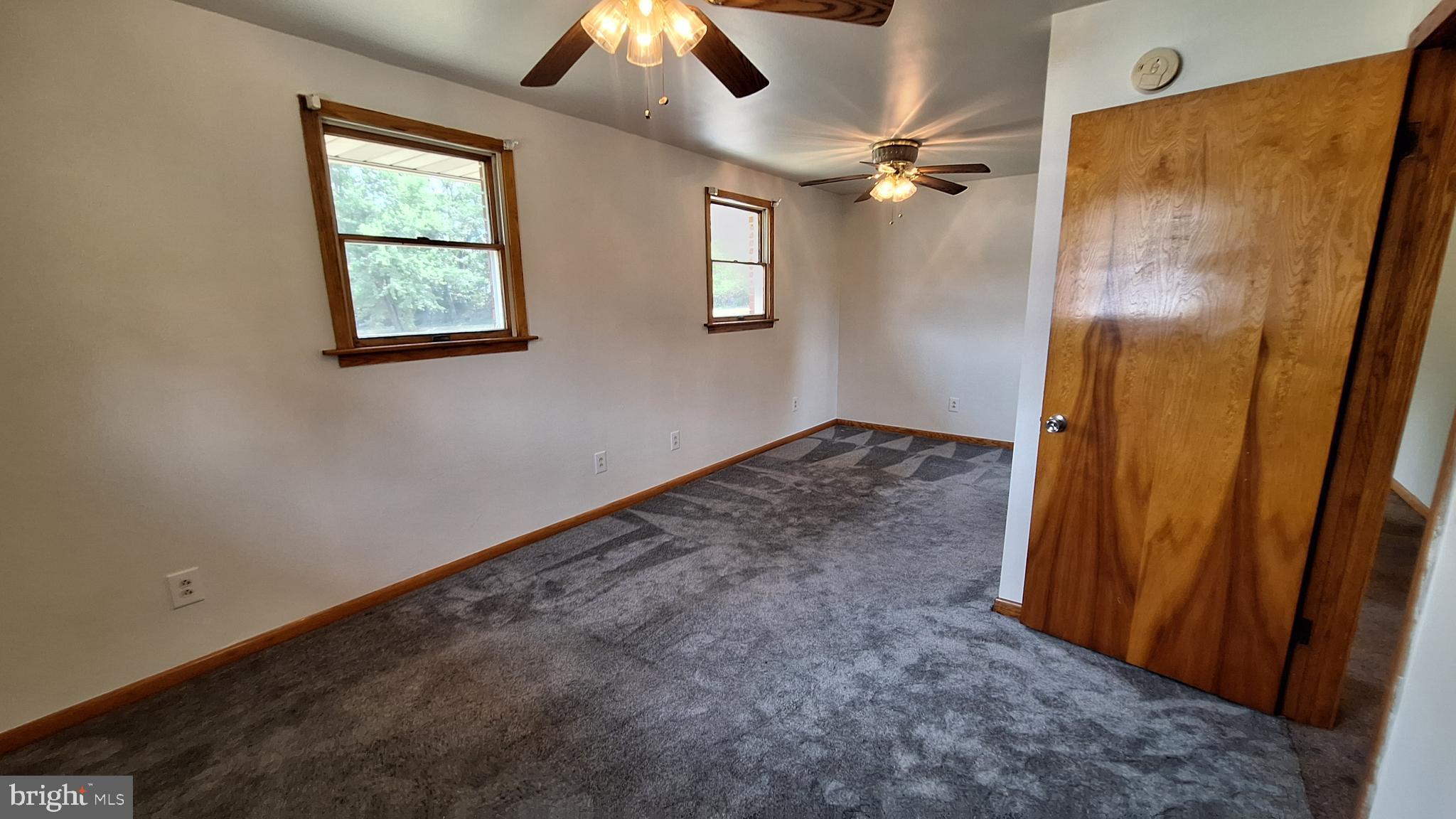 CRESAPTOWN - Residential