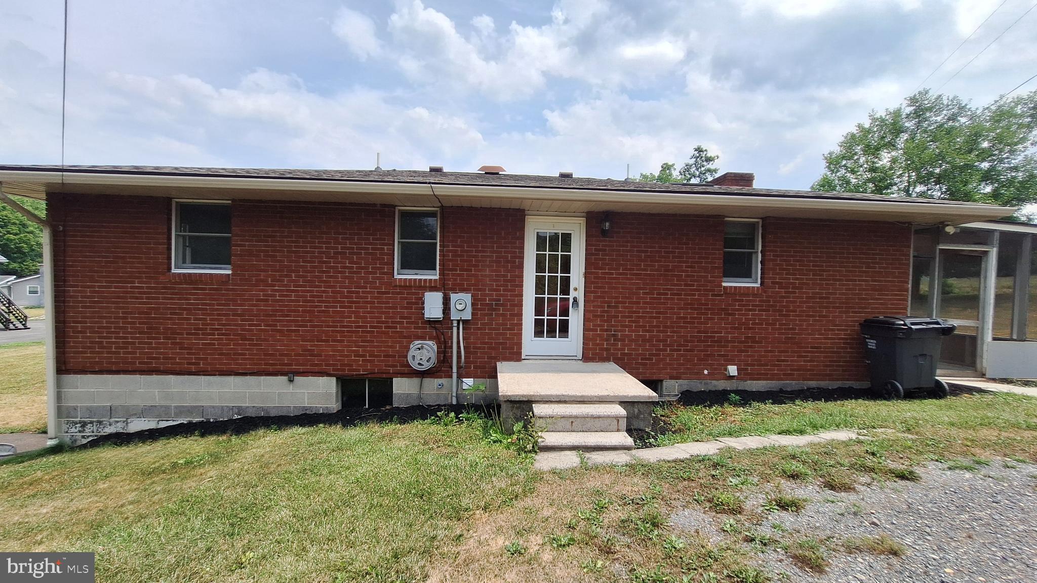 CRESAPTOWN - Residential