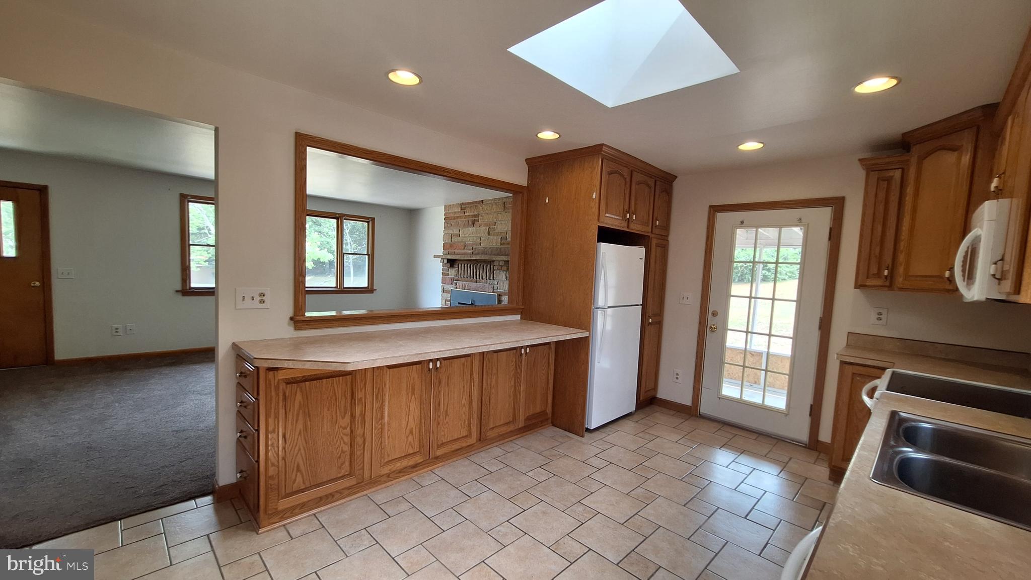 CRESAPTOWN - Residential