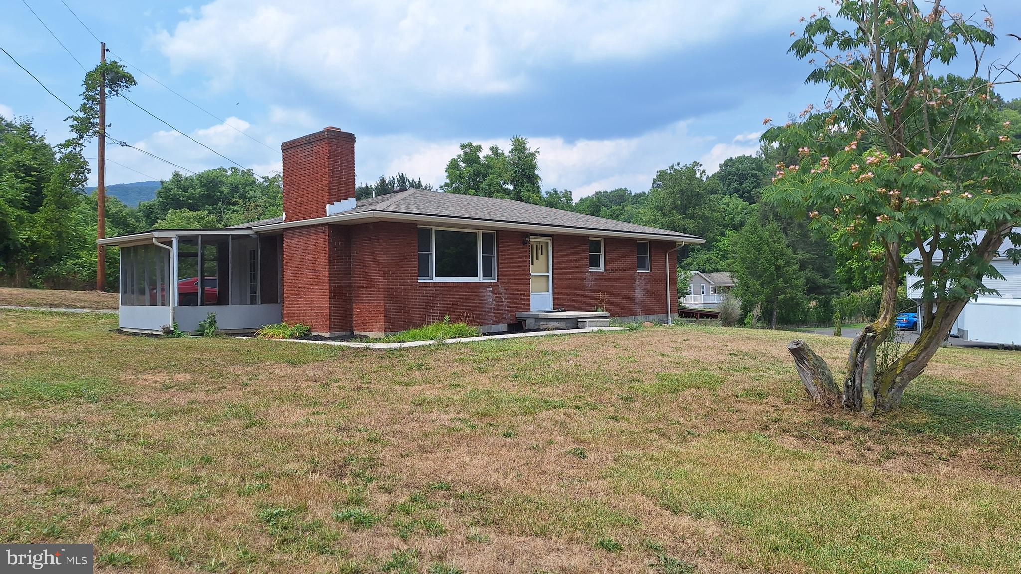 CRESAPTOWN - Residential