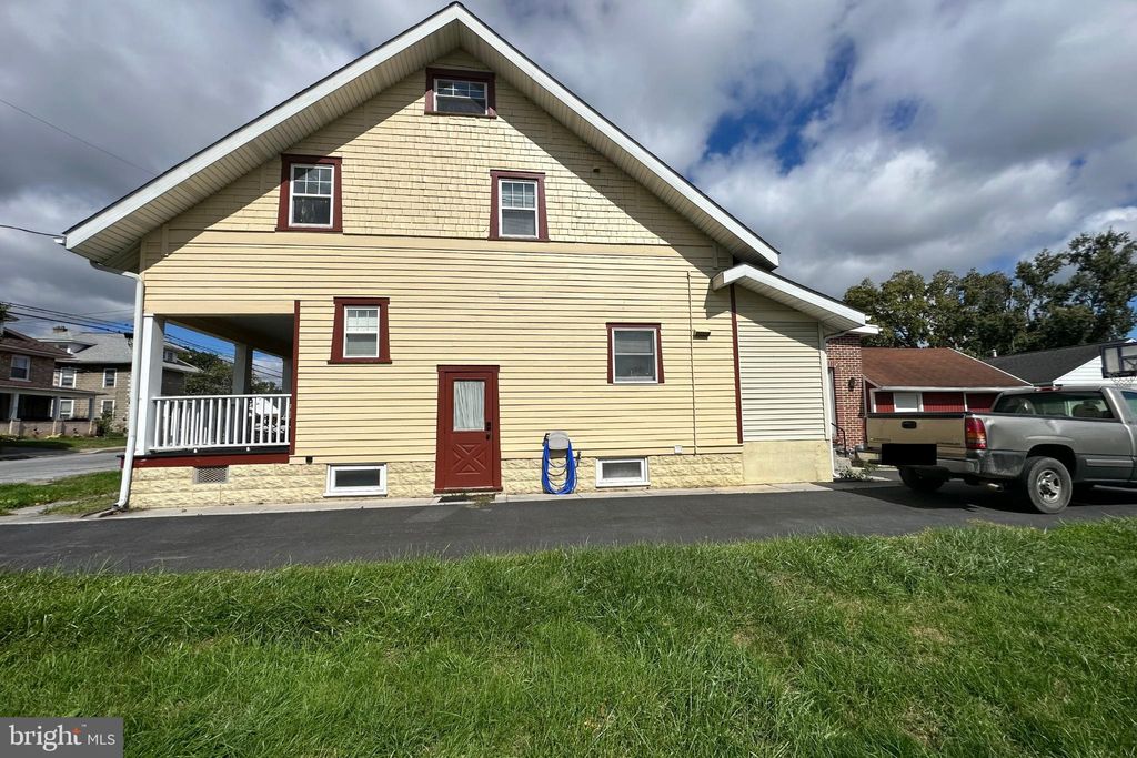 Photo of 342 Chocolate Avenue, Mount Joy, PA 17552 (MLS # PALA2043854)
