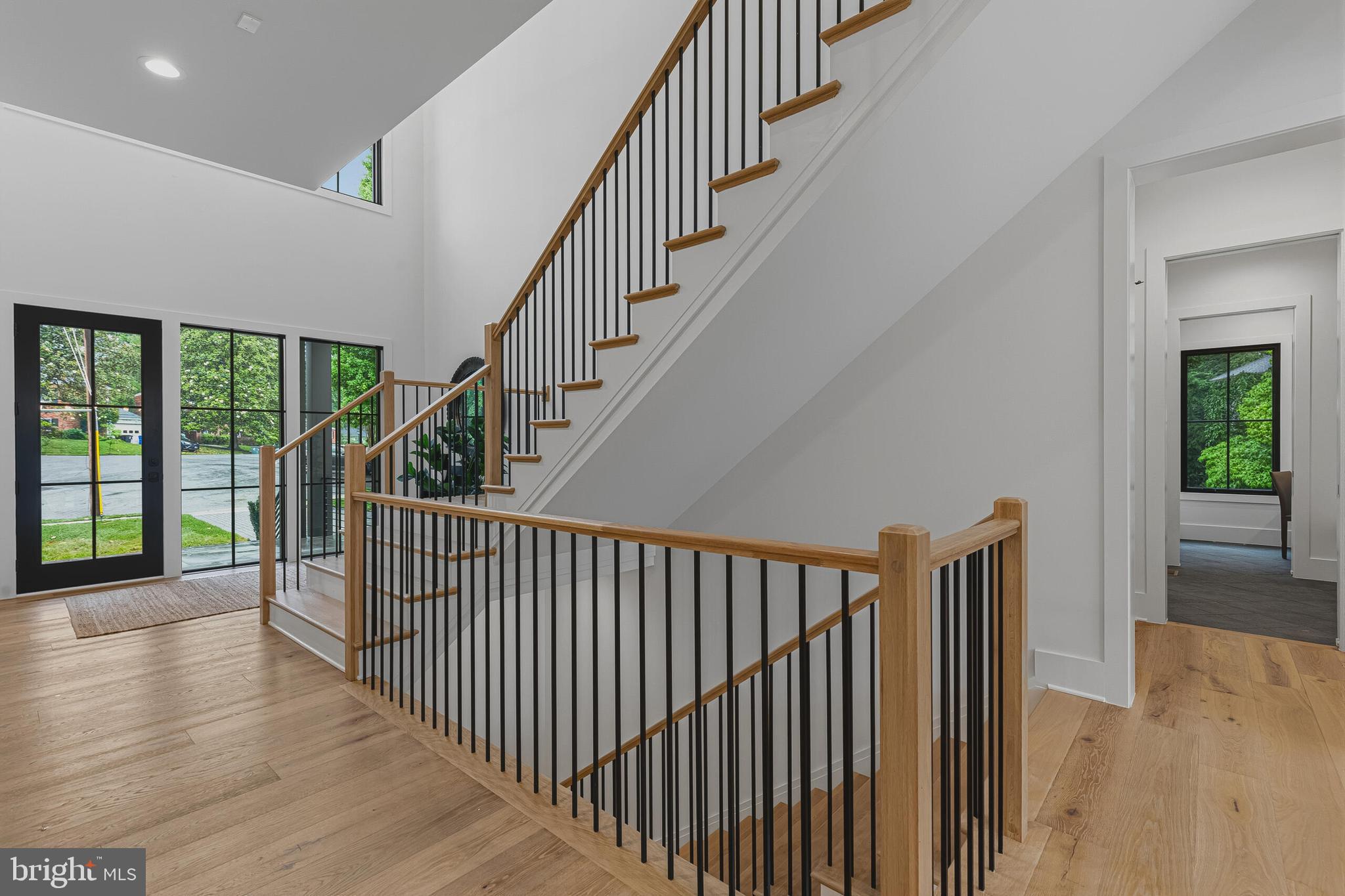 COUNTRY CLUB HILLS - Residential