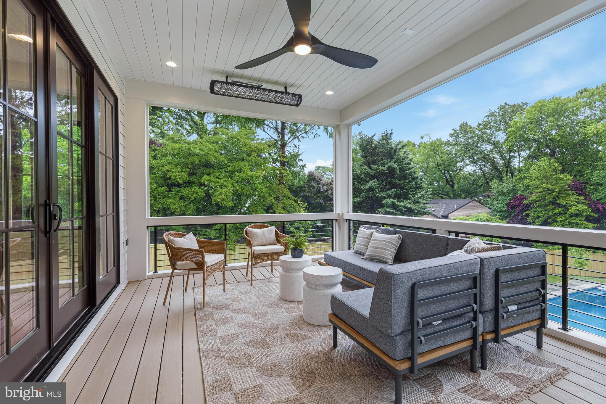 COUNTRY CLUB HILLS - Residential