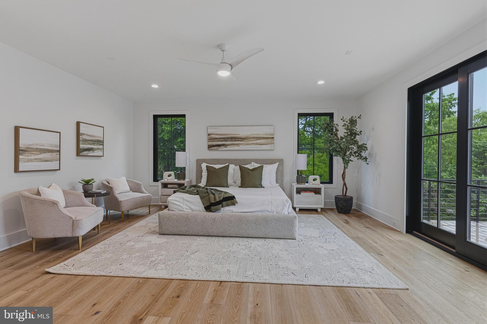 COUNTRY CLUB HILLS - Residential