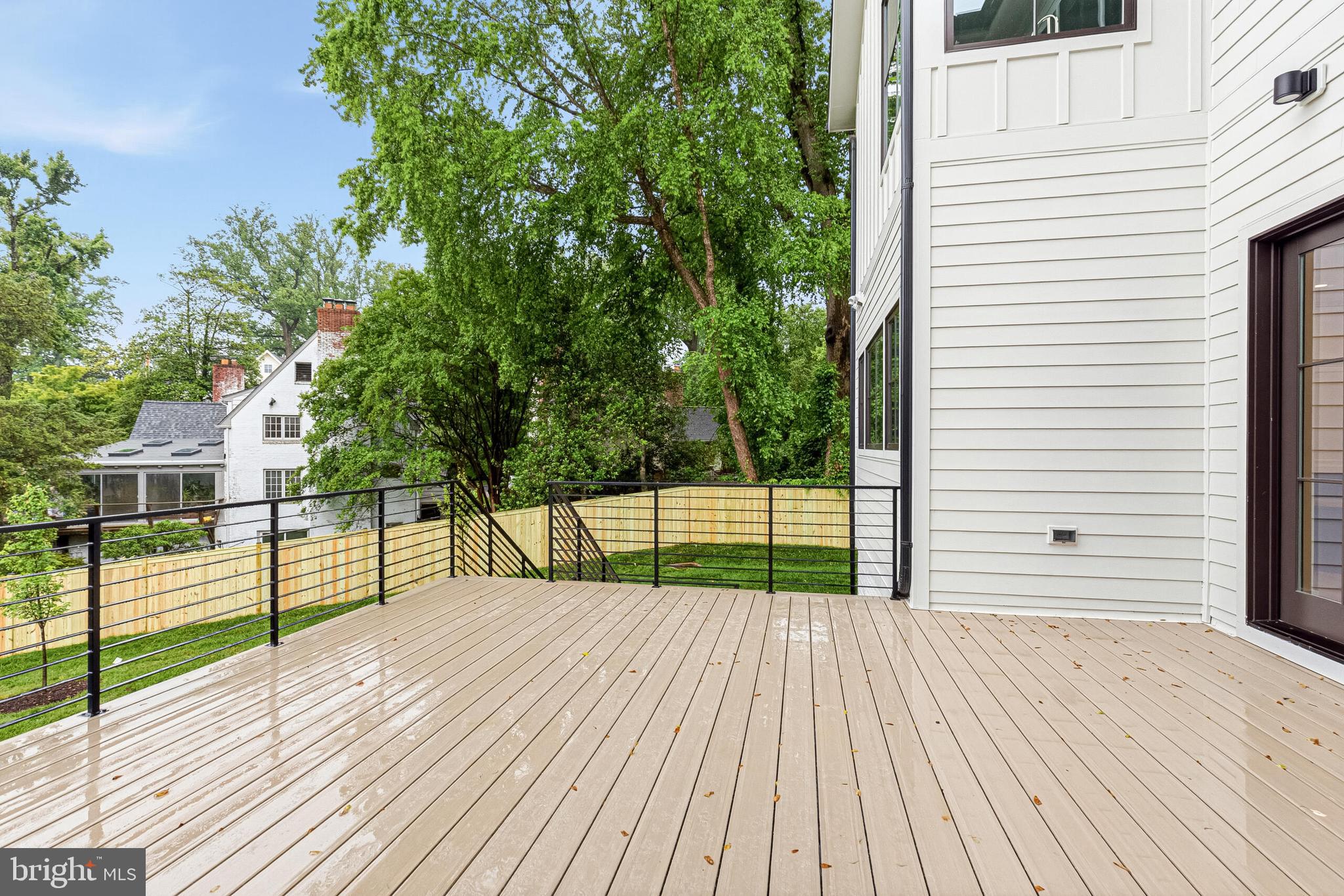 COUNTRY CLUB HILLS - Residential