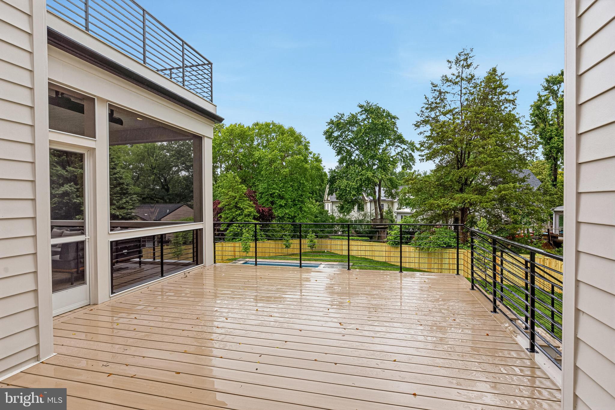 COUNTRY CLUB HILLS - Residential